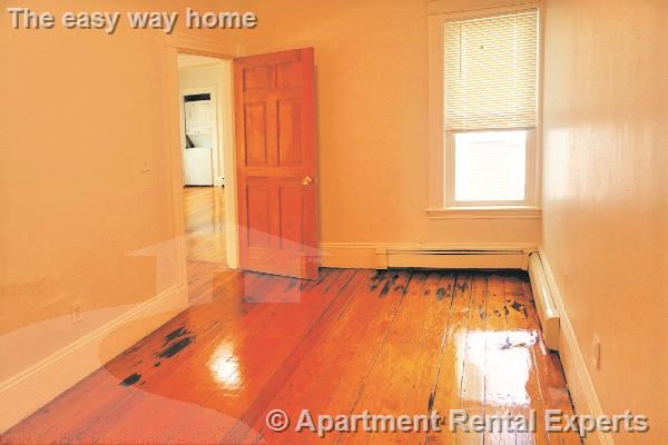 339 Beacon St, Porter Square