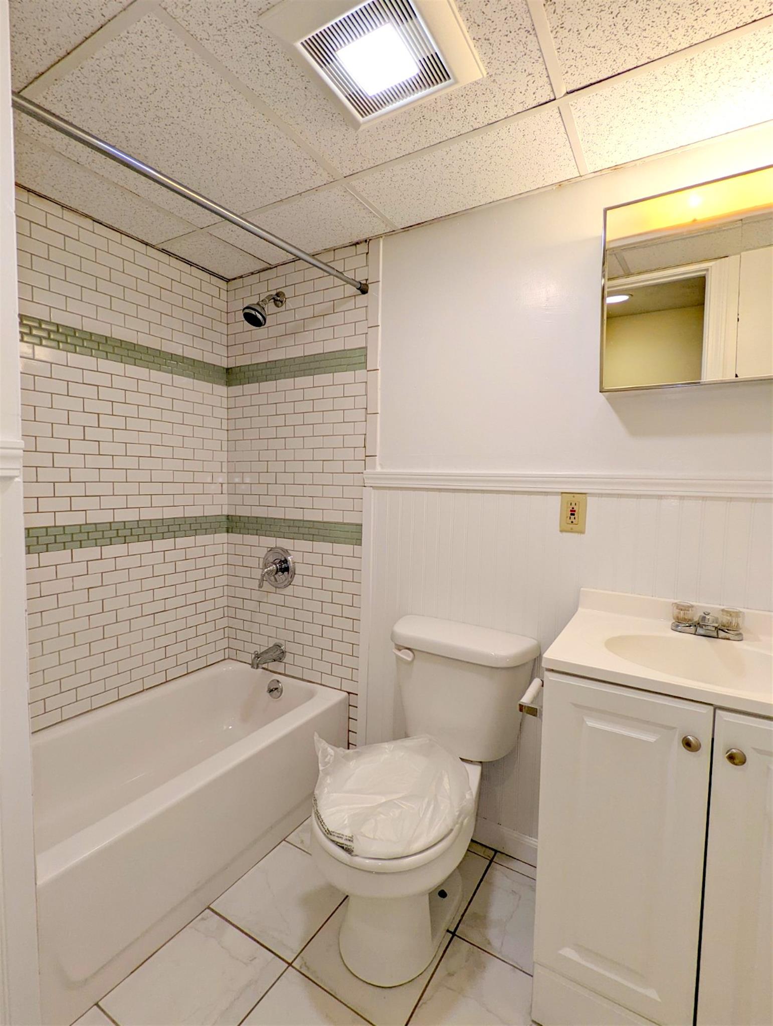 159 Highland Ave, Magoun Square