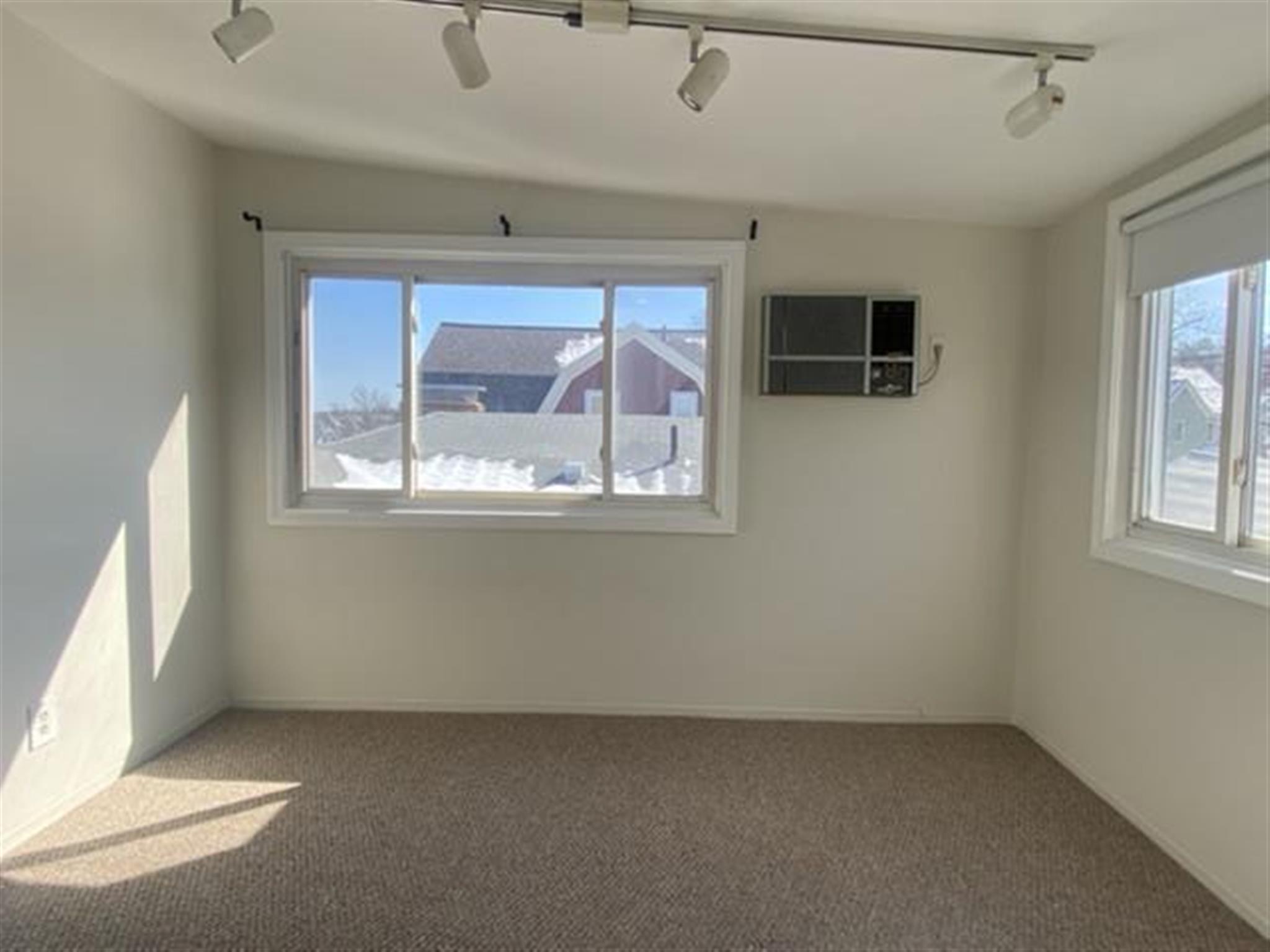 303 Boston Ave, Medford