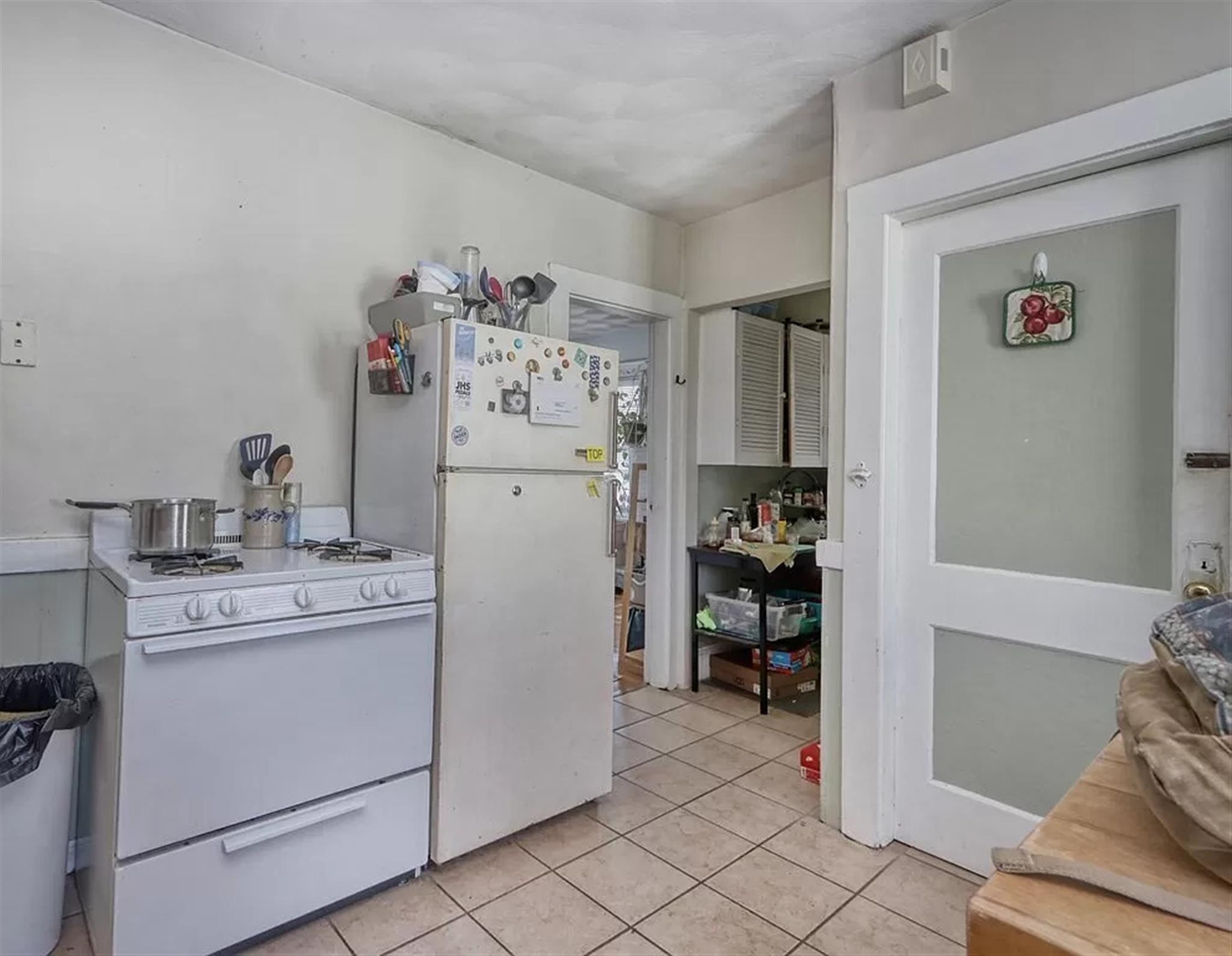 21 Renfrew St, Tufts University