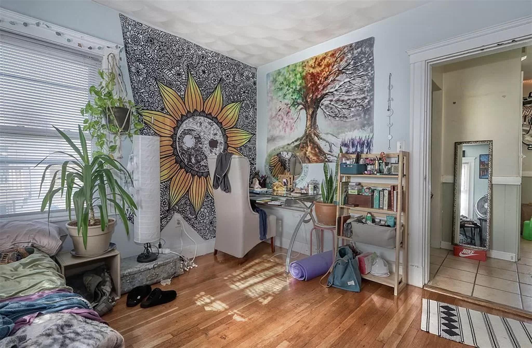 21 Renfrew St, Tufts University