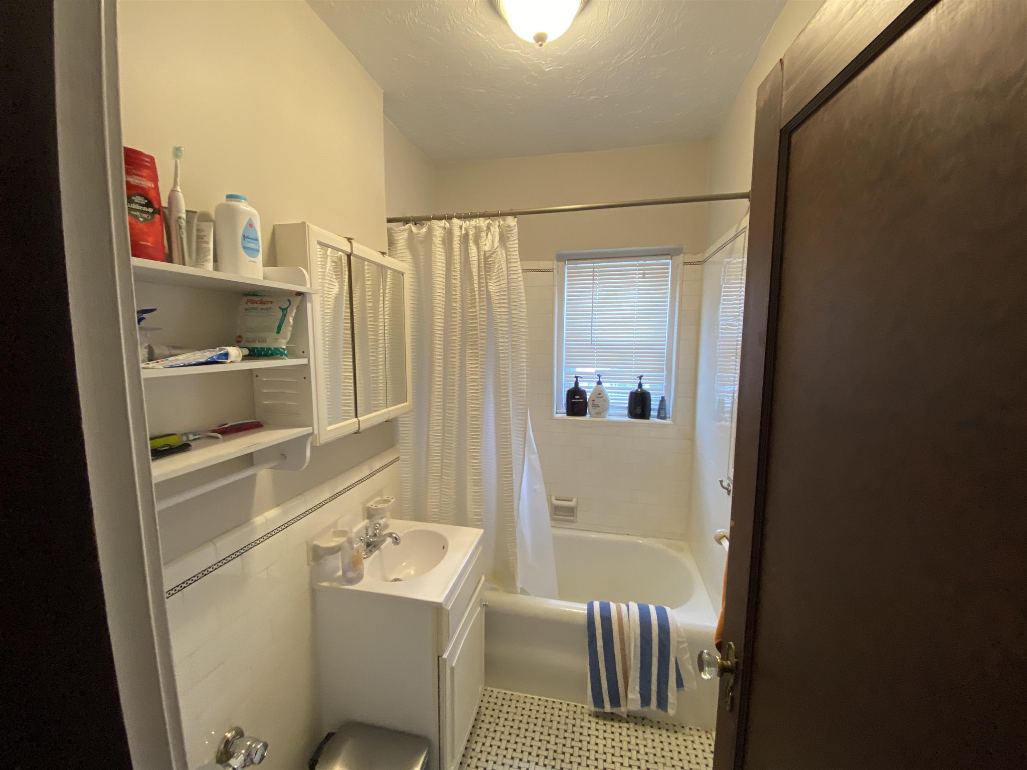 119 College, Davis Square