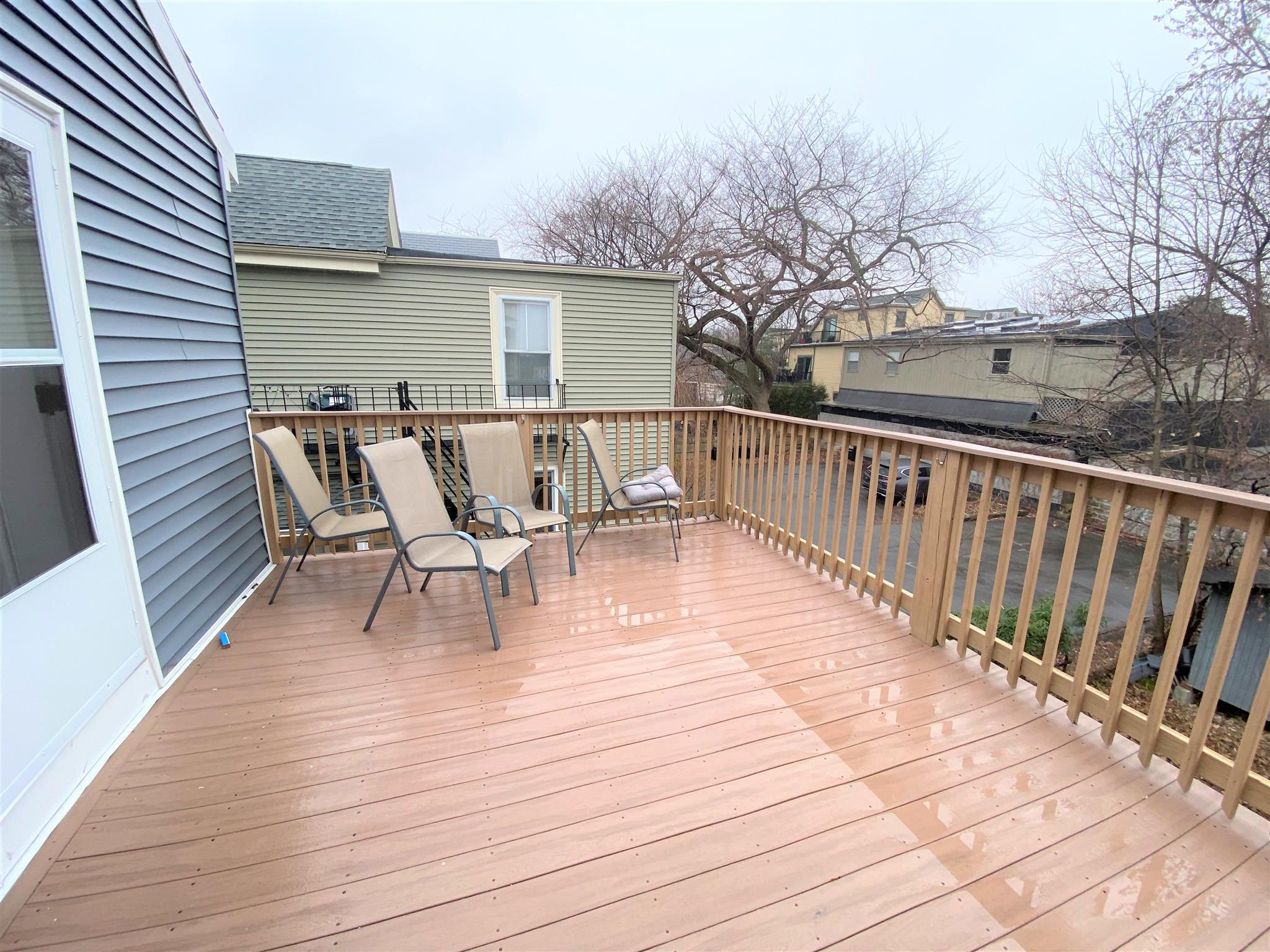 395 Washington St, Davis Square