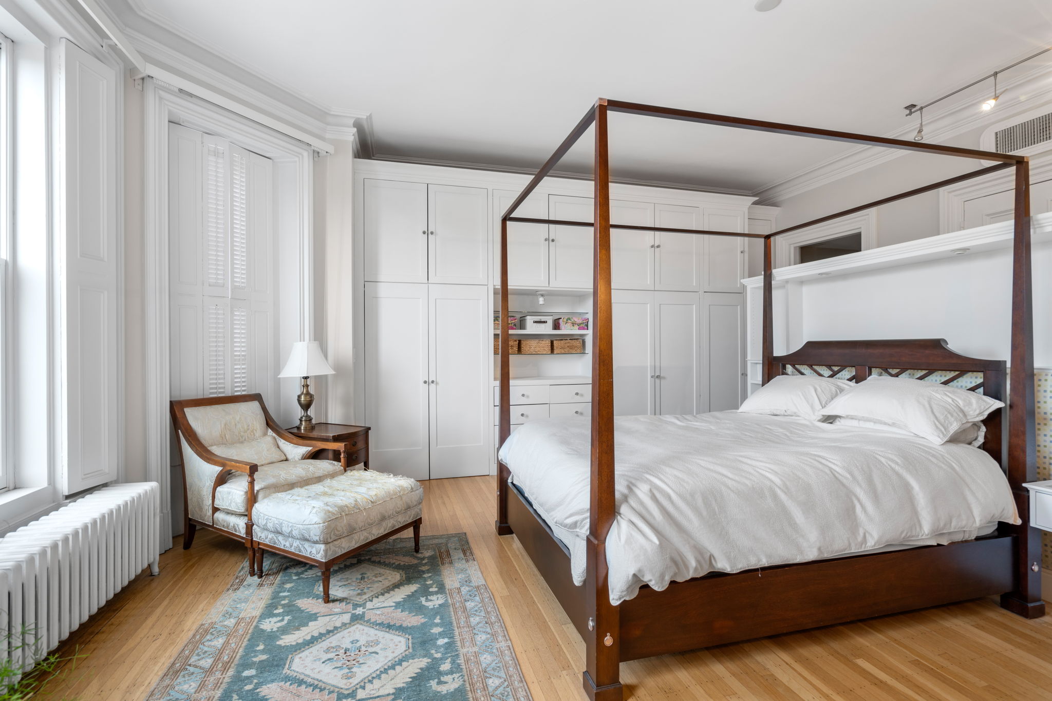 154 Beacon St, Back Bay