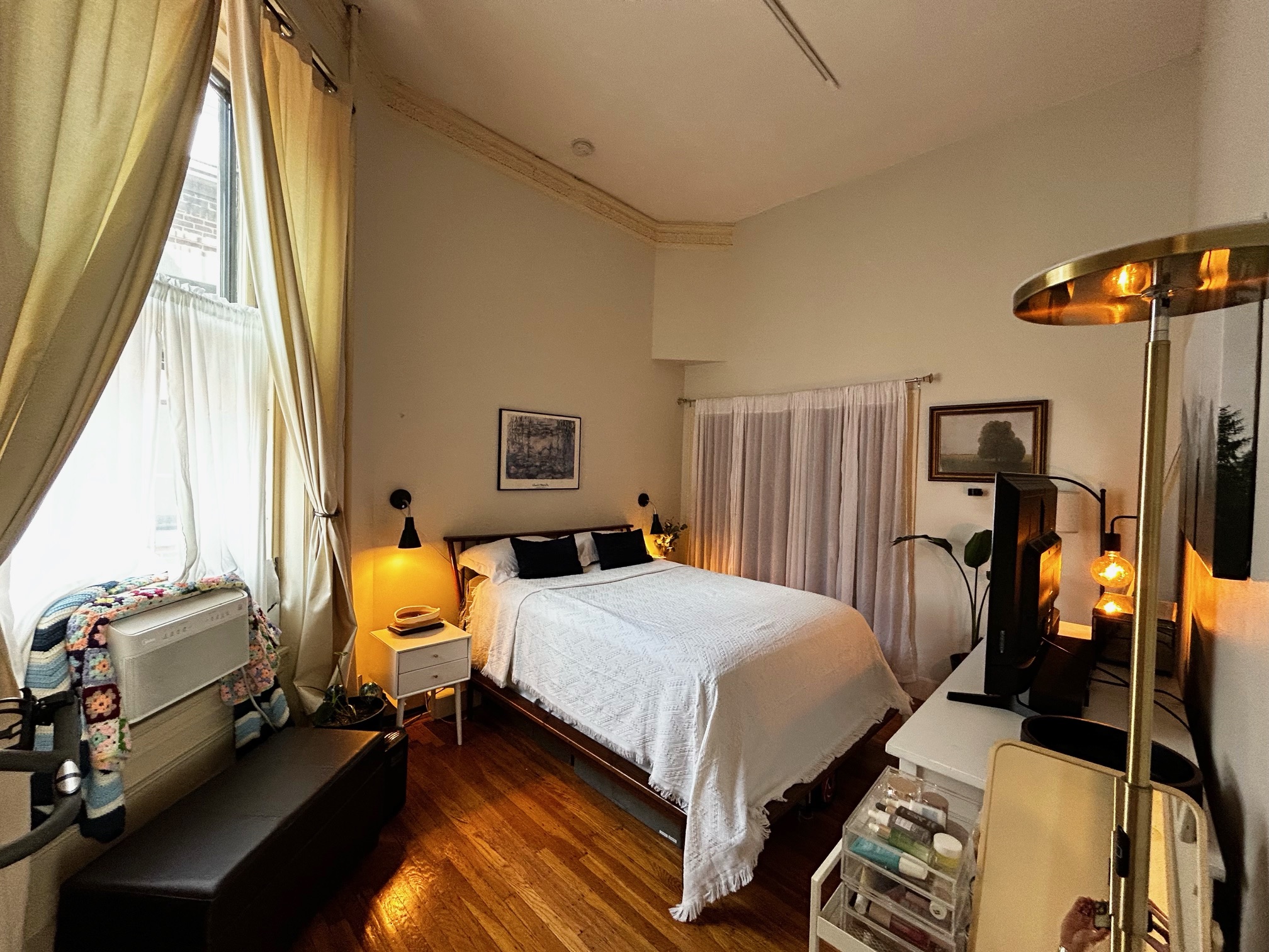 64 Commonwealth Ave, Back Bay