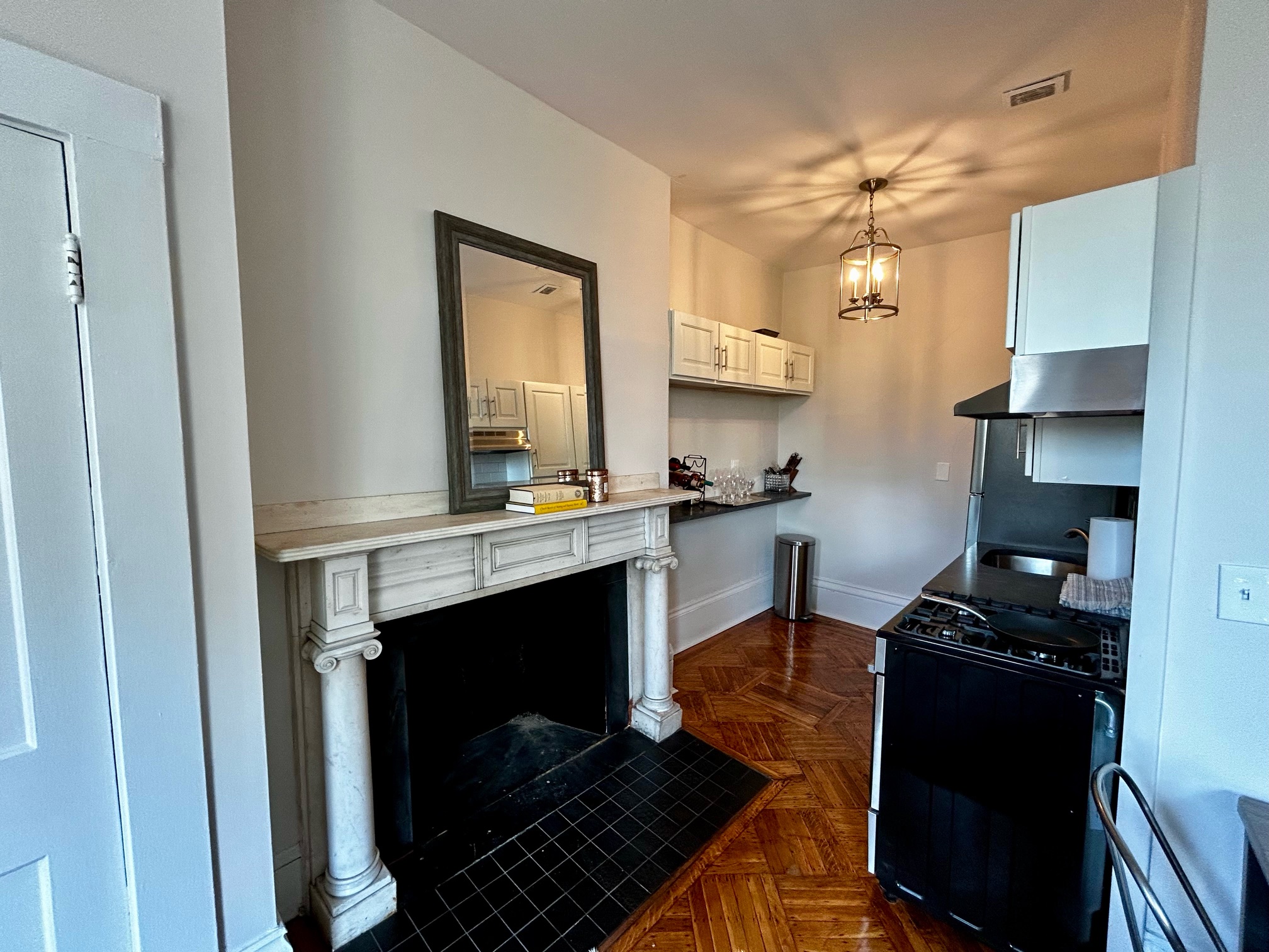 81 Mount Vernon St, Beacon Hill