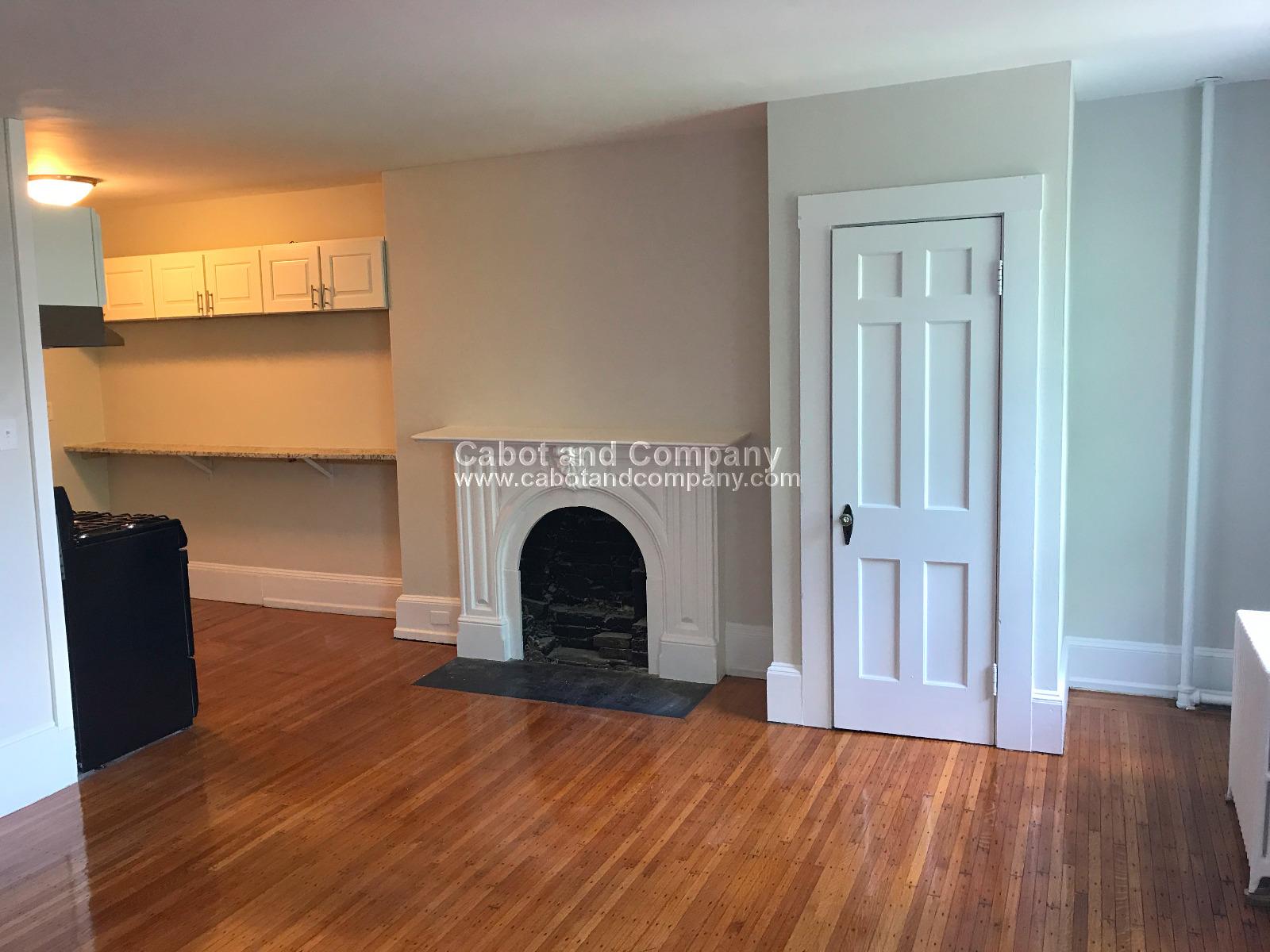 81 Mount Vernon St, Beacon Hill