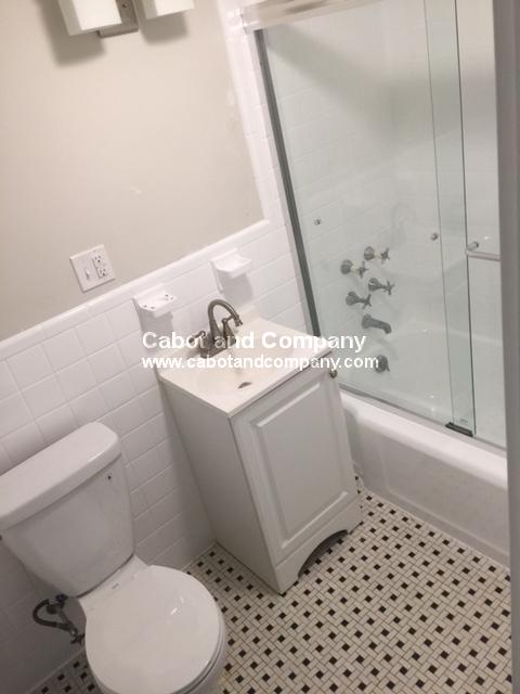 81 Mount Vernon St, Beacon Hill