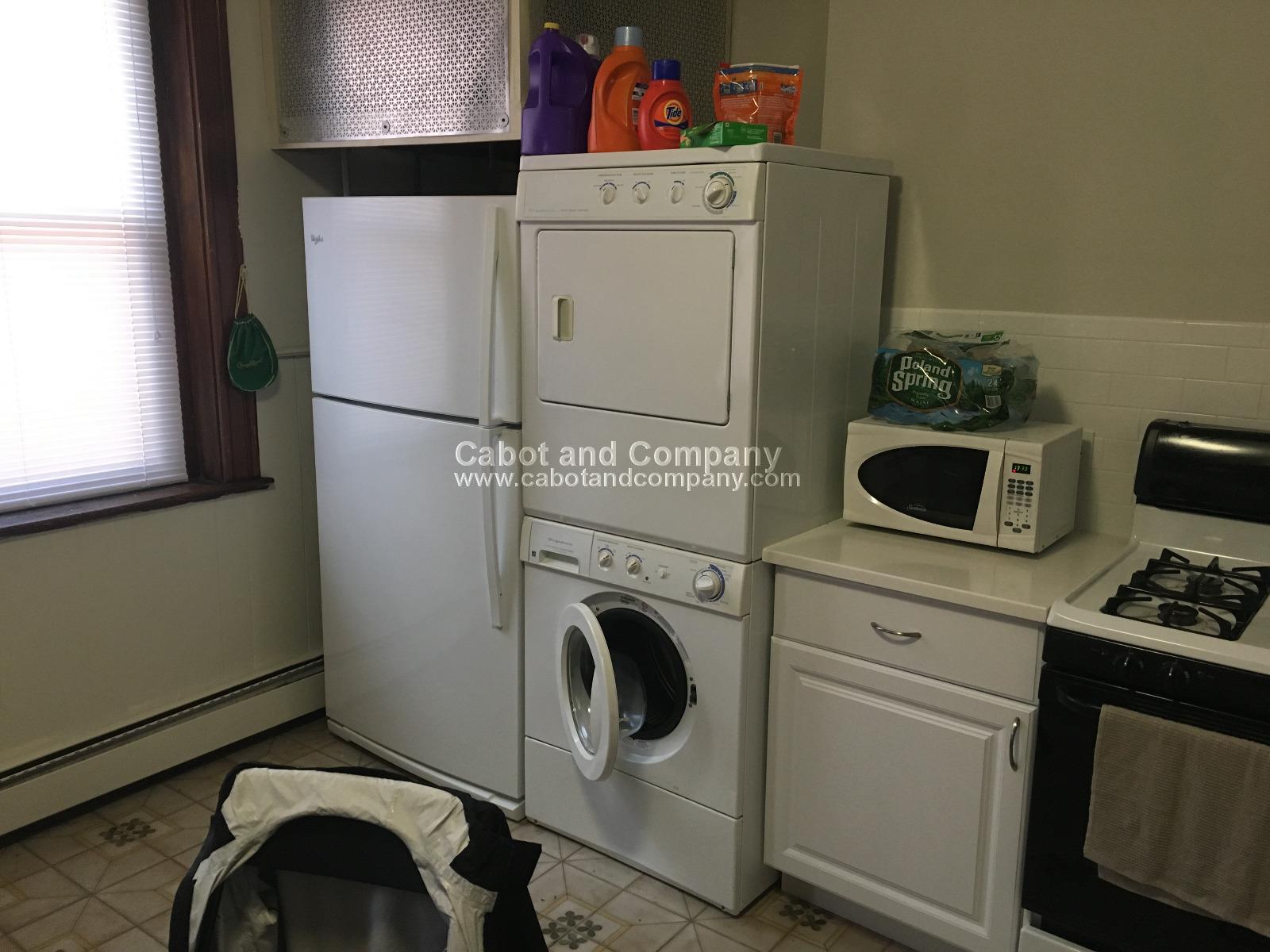 443 Hanover St, North End