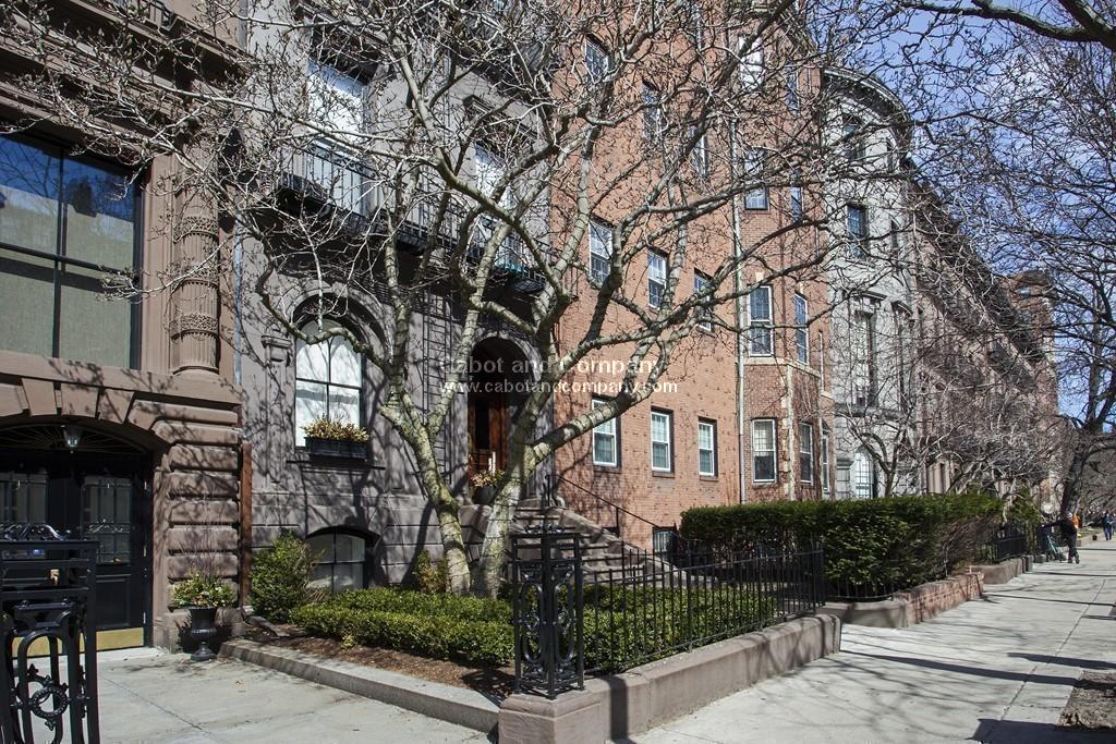 124 Beacon St, Back Bay