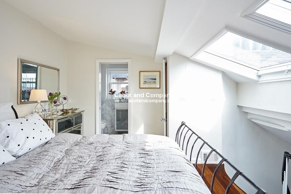 124 Beacon St, Back Bay