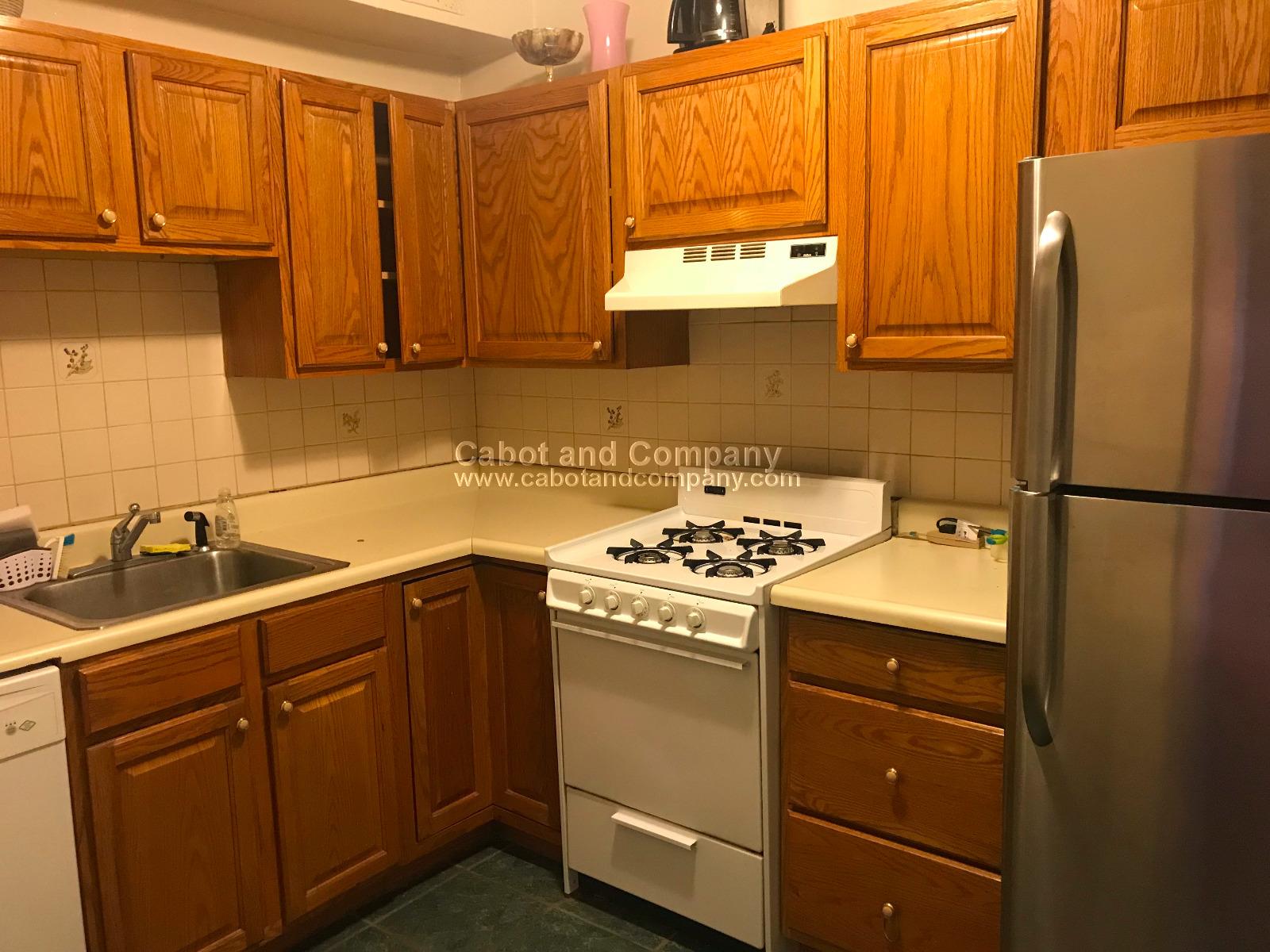 131 Newbury St, Back Bay