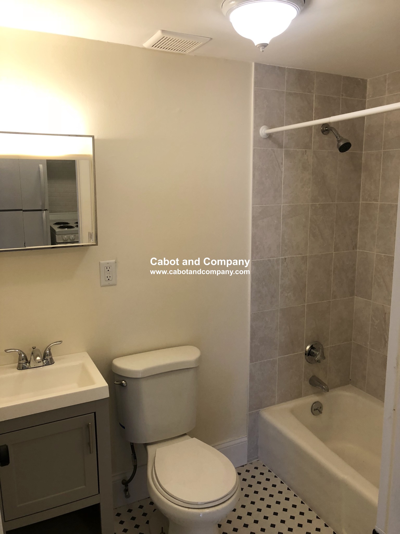 308 Newbury St, Back Bay