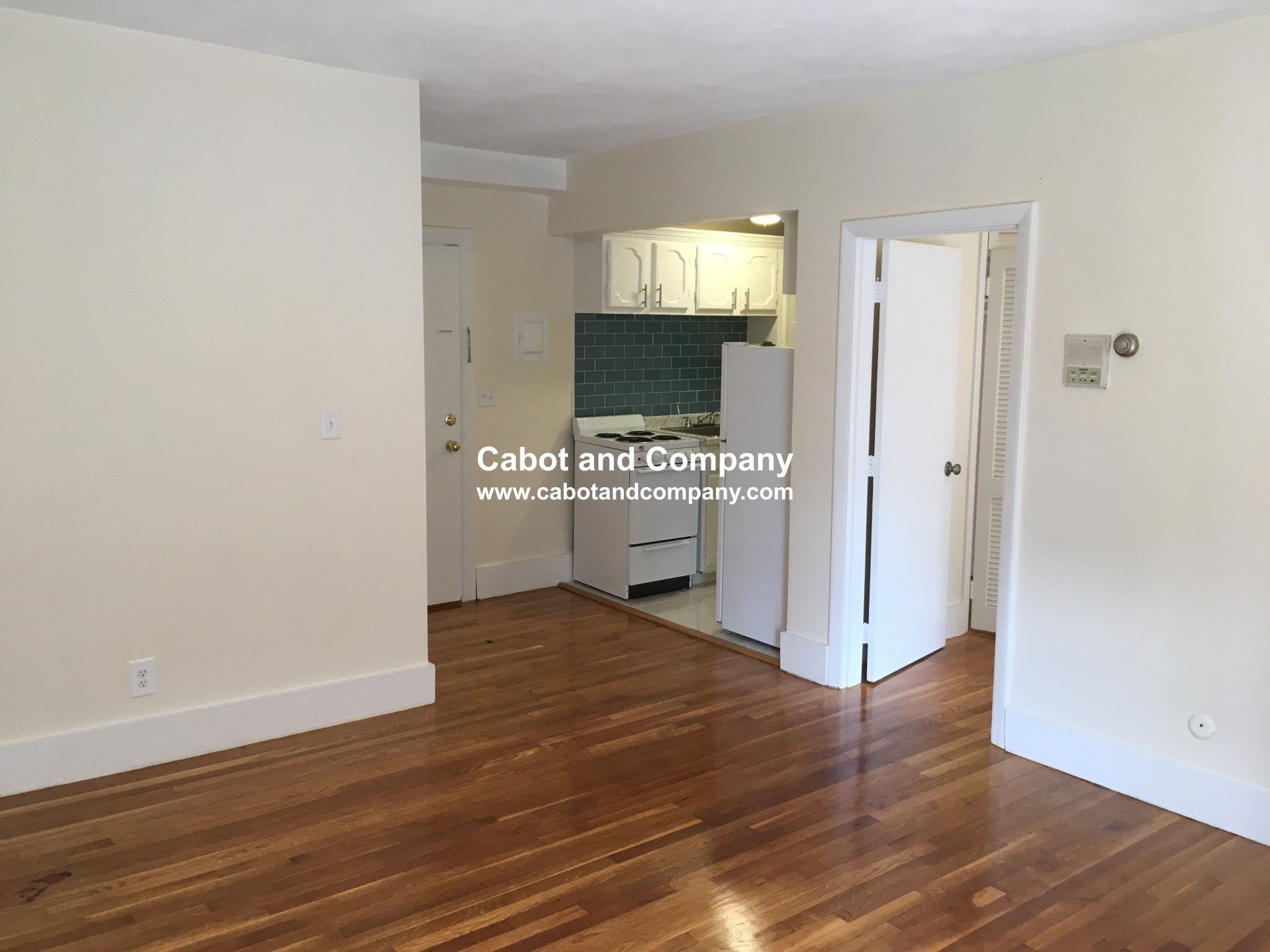 308 Newbury St, Back Bay