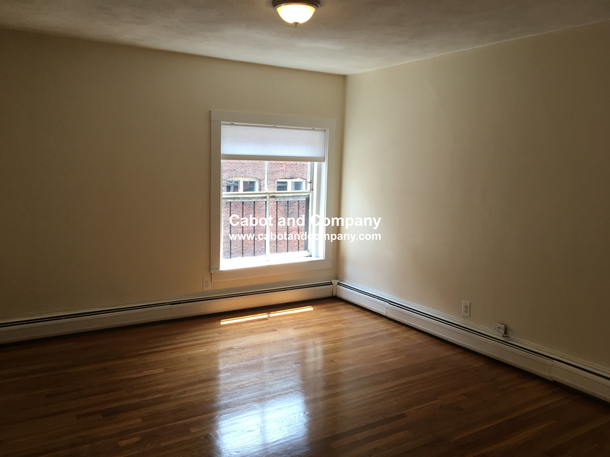 308 Newbury St, Back Bay