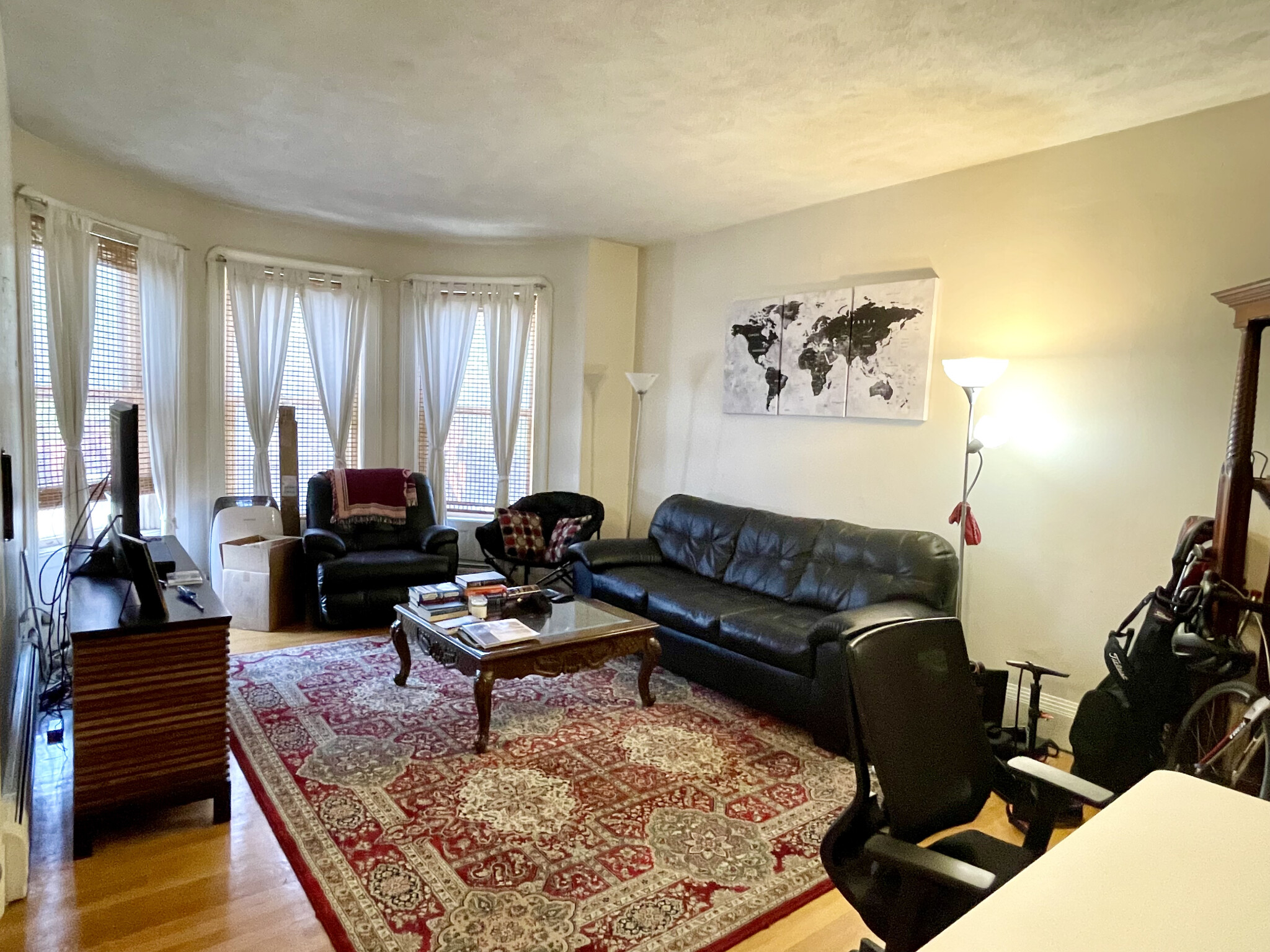 308 Newbury St, Back Bay