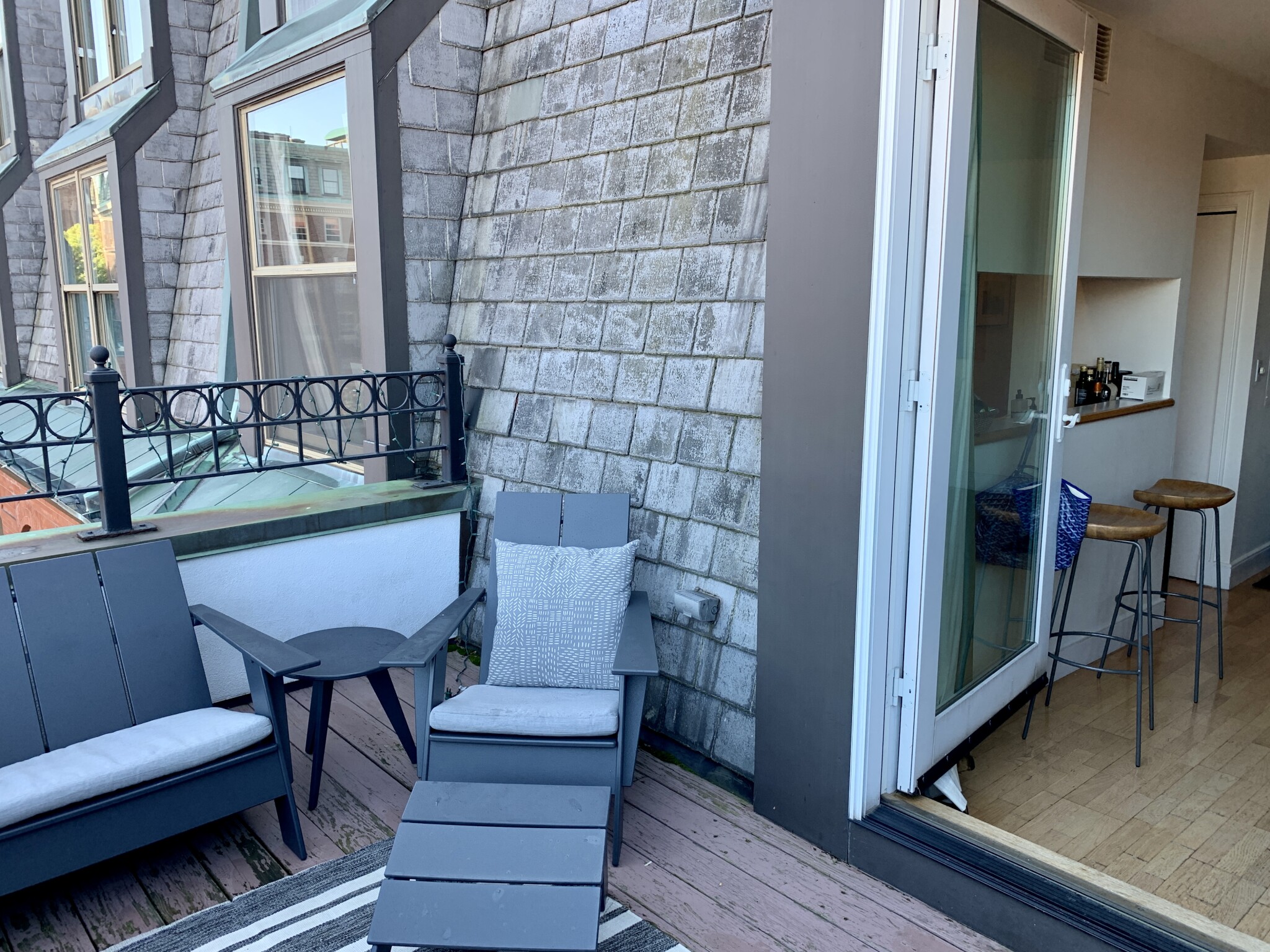 201 Newbury St, Back Bay