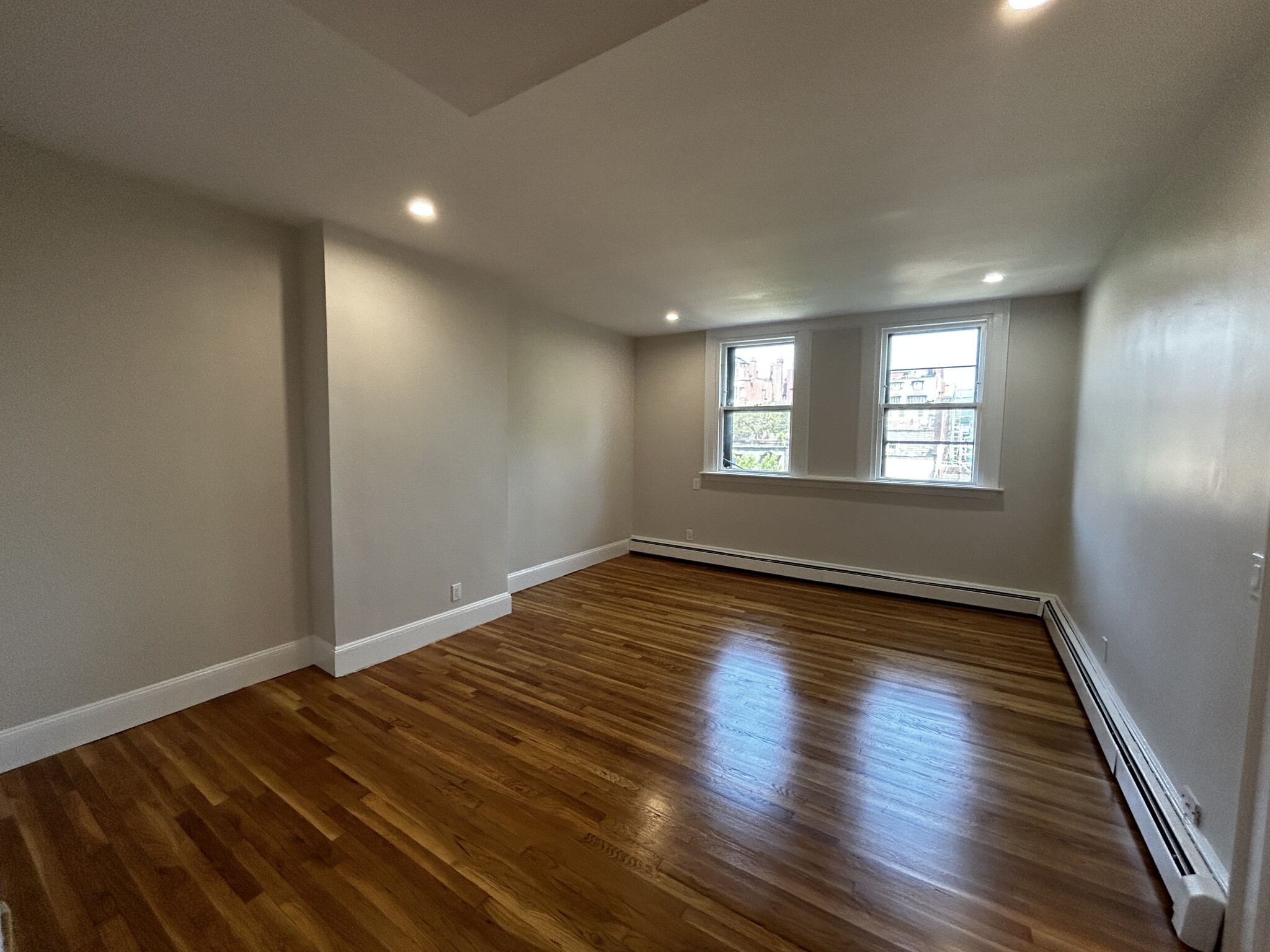 188 Marlborough St, Back Bay