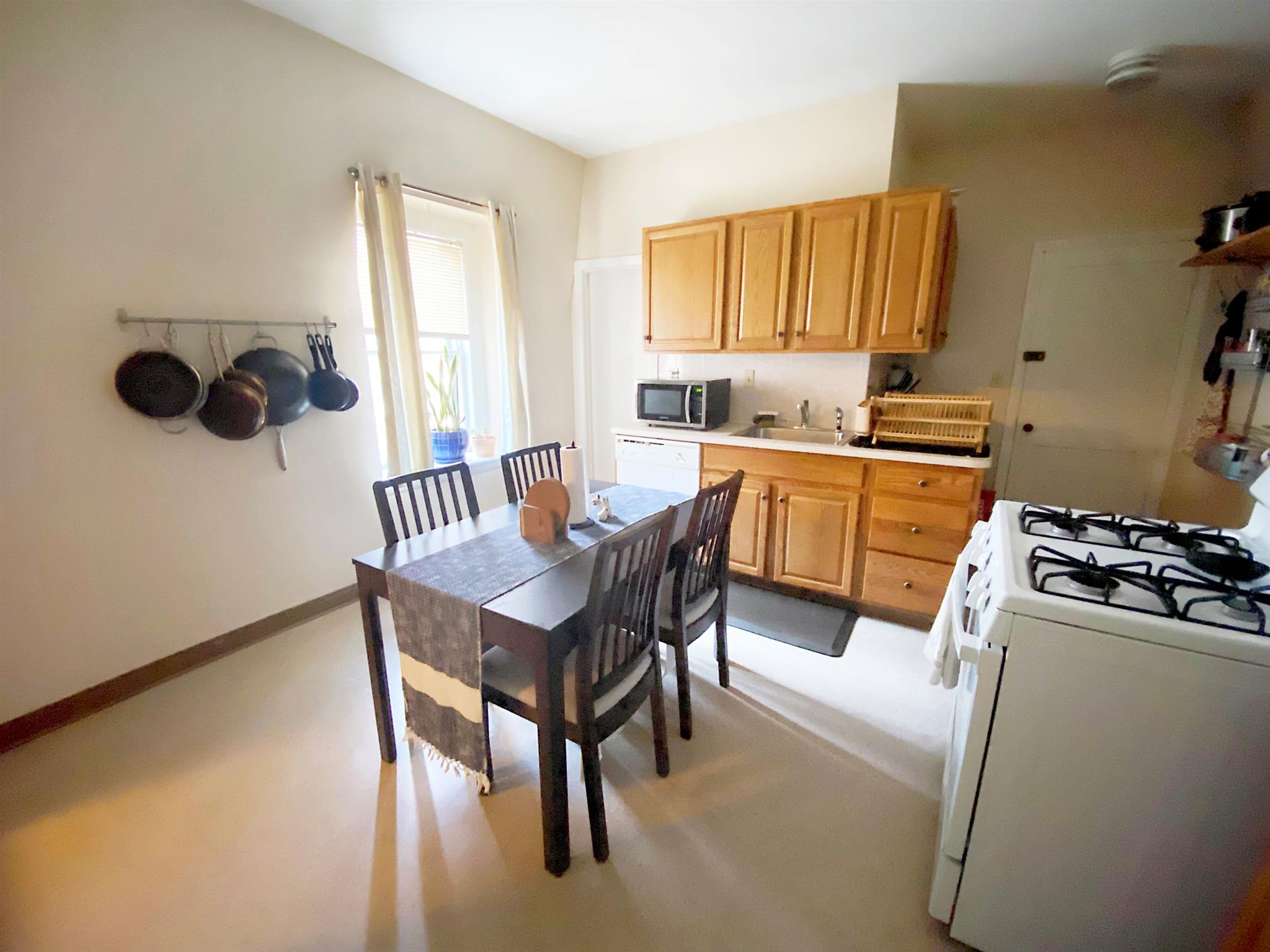 12 Cross St, East Somerville