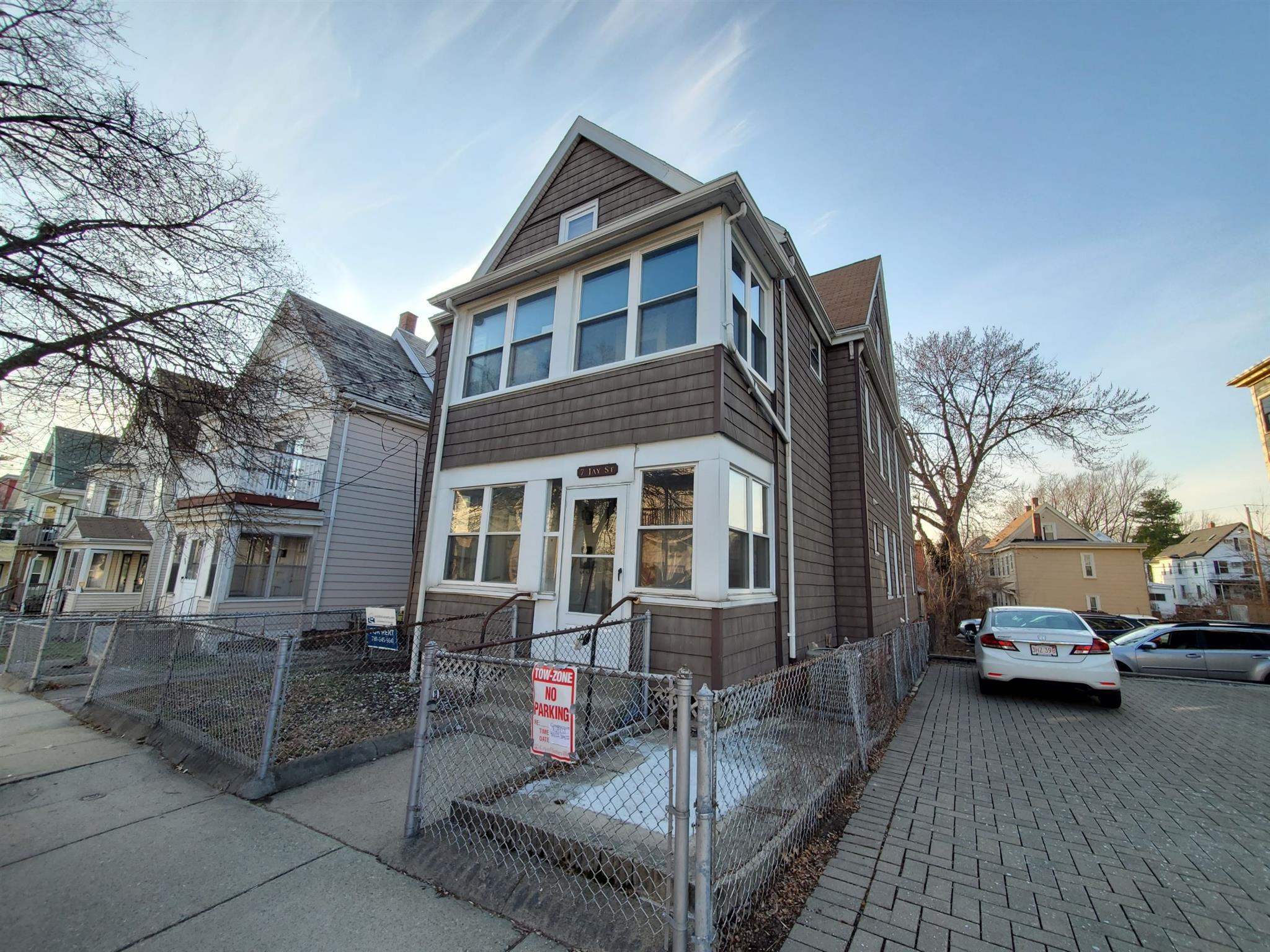 7 Jay St, Davis Square