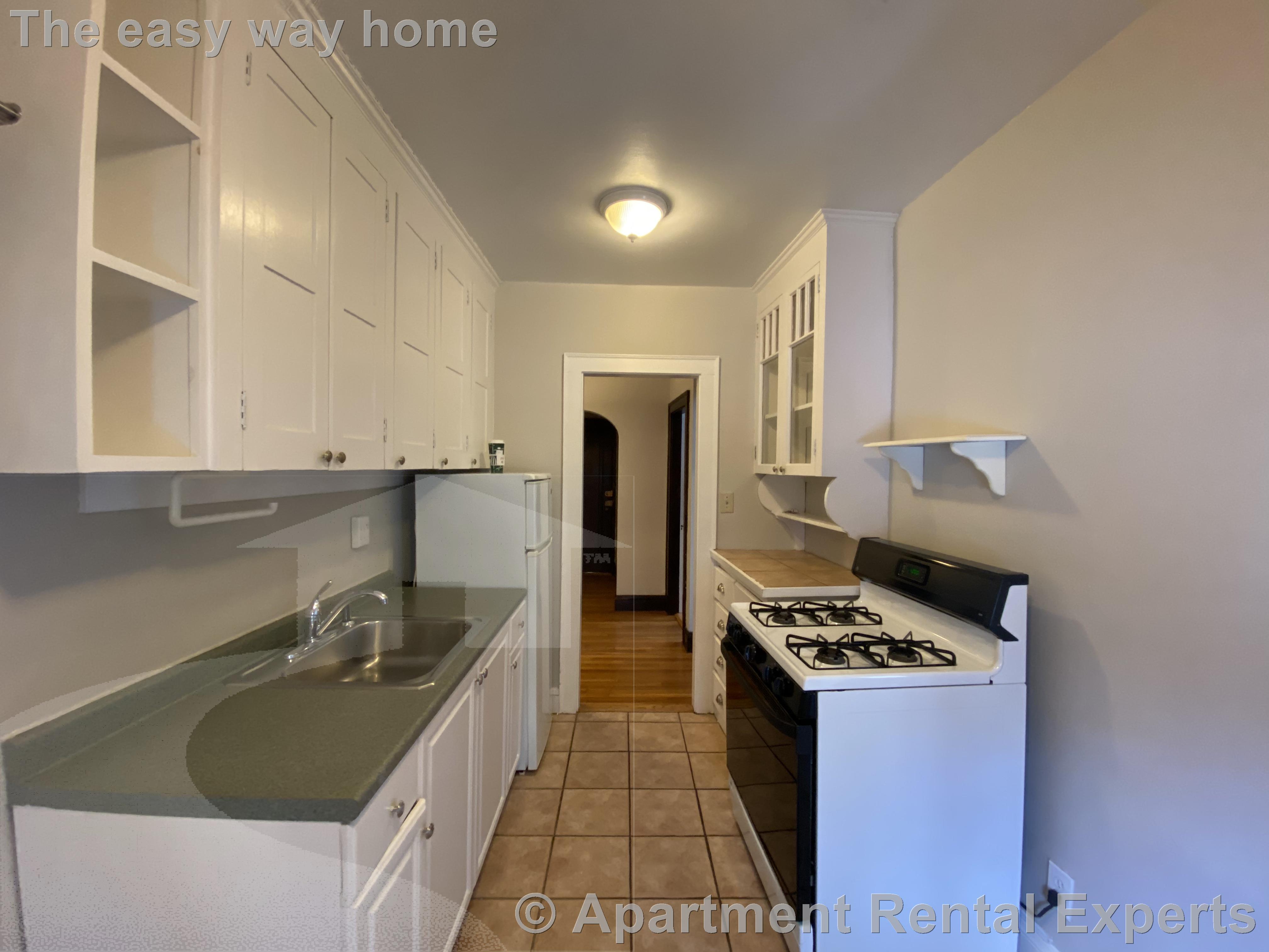 119 College Ave, Powder House Square