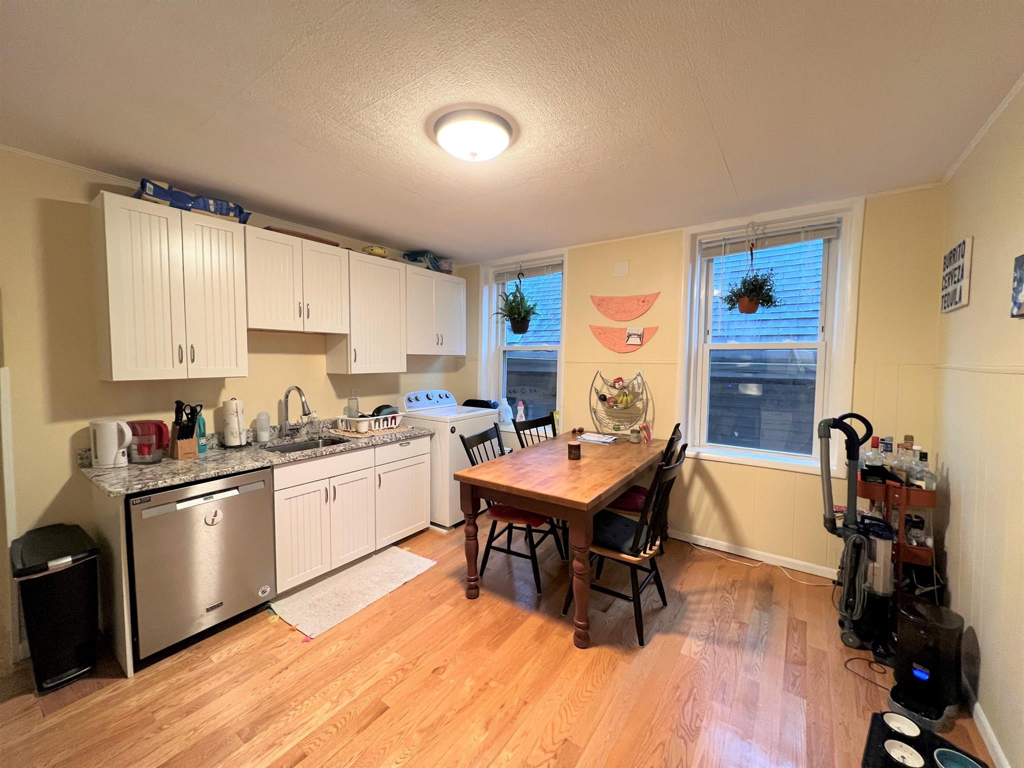 29 Cameron Ave, Davis Square