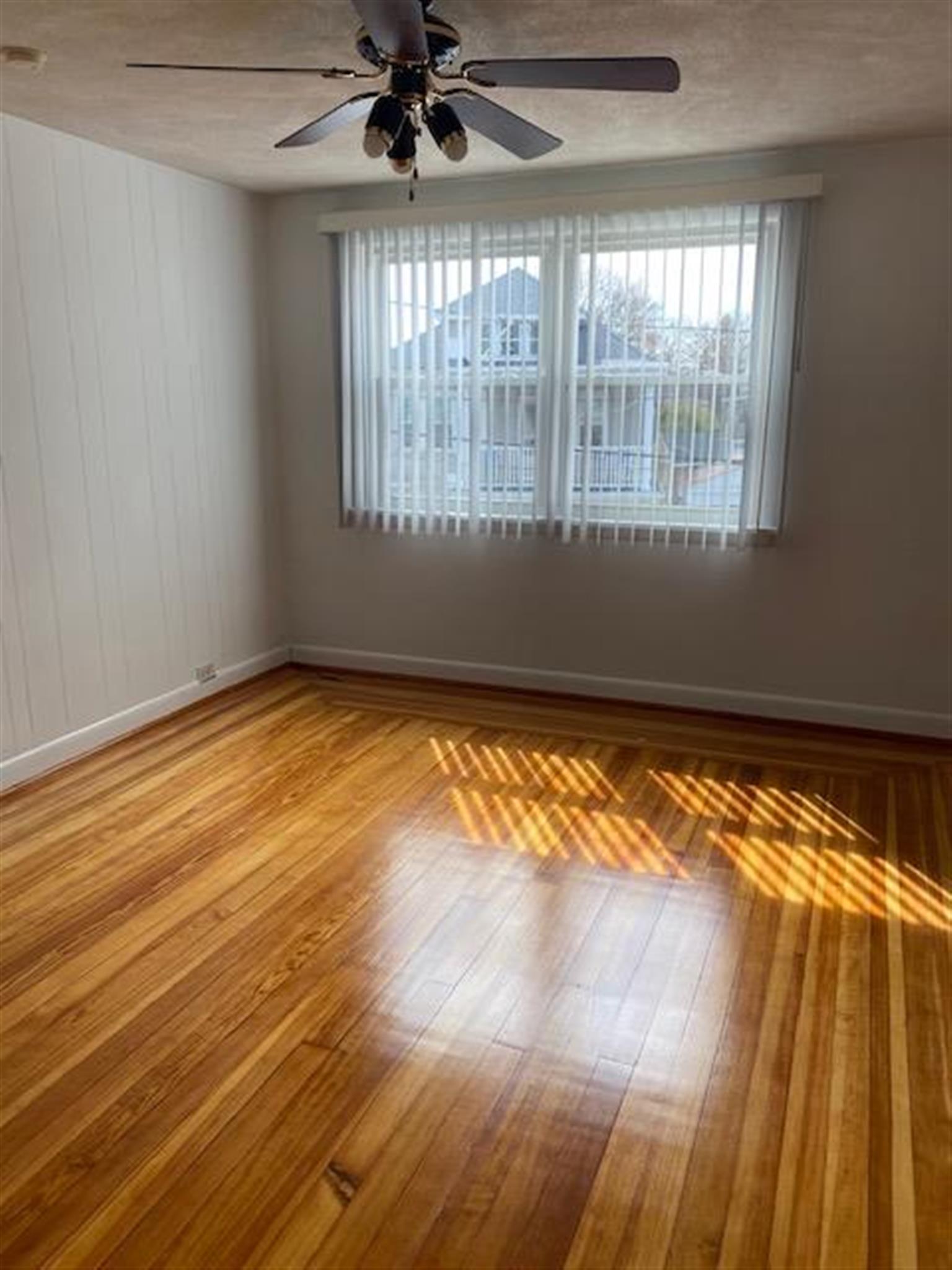 18 Early Ave, Medford