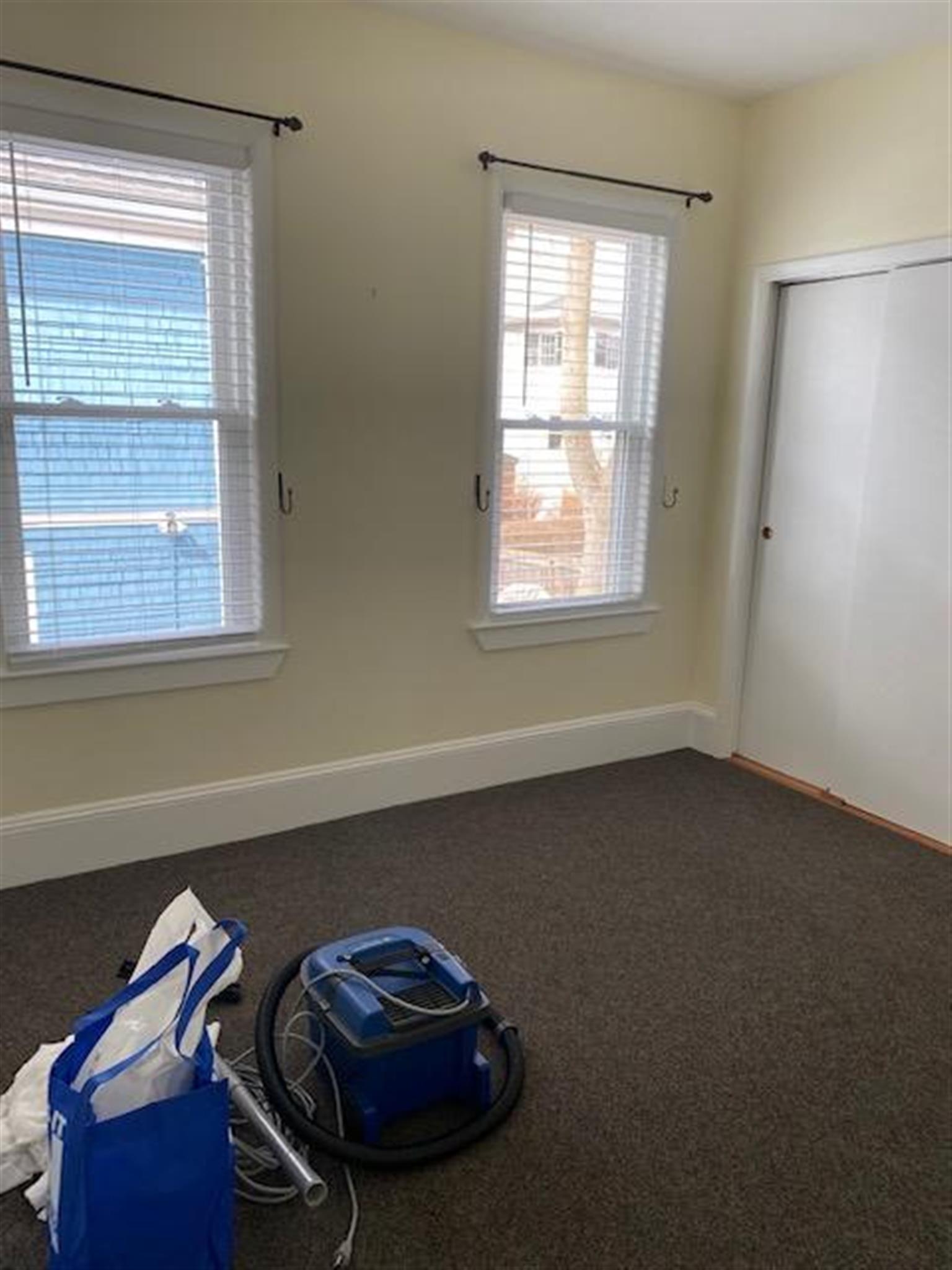 18 Early Ave, Medford