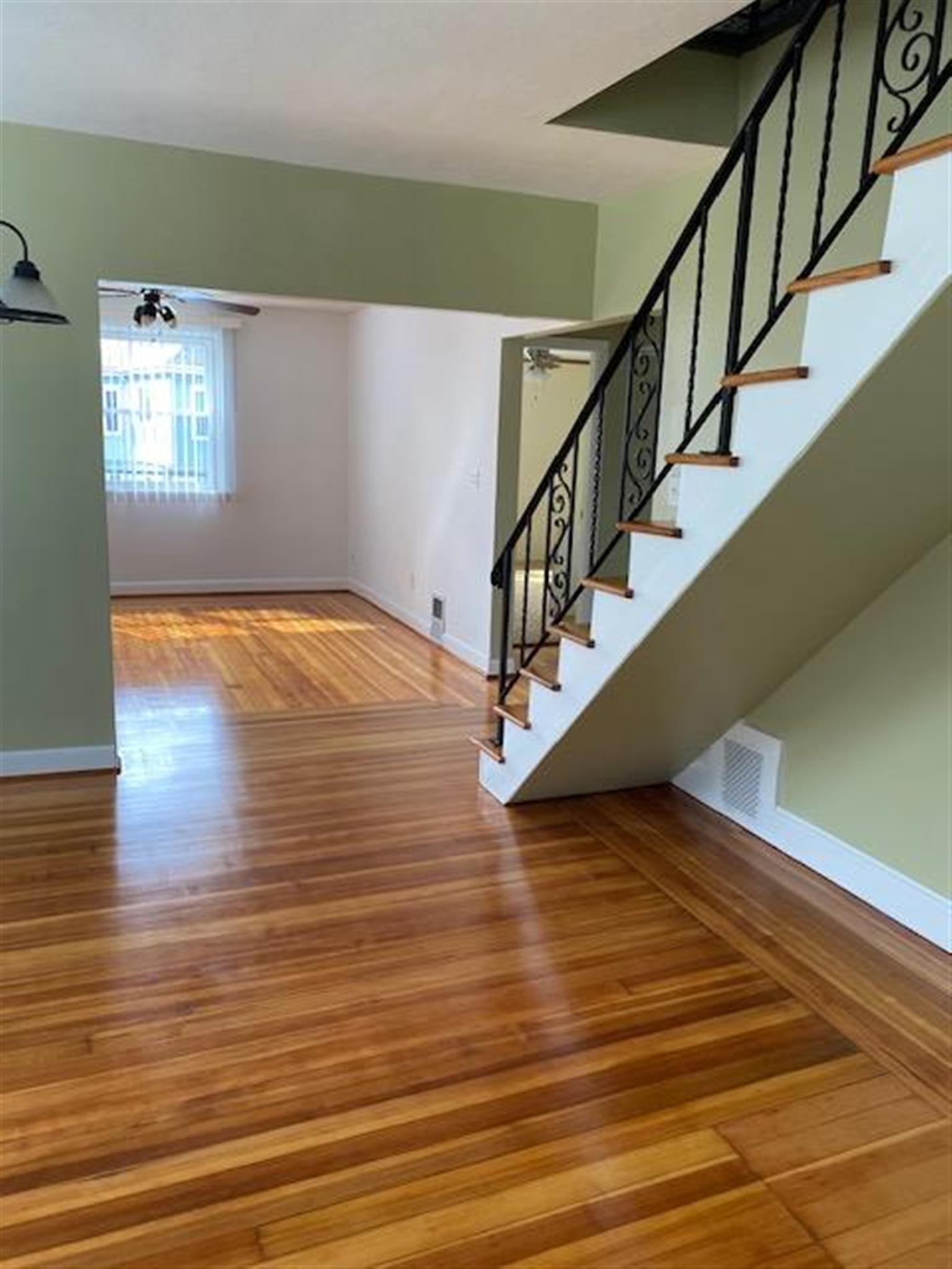 18 Early Ave, Medford