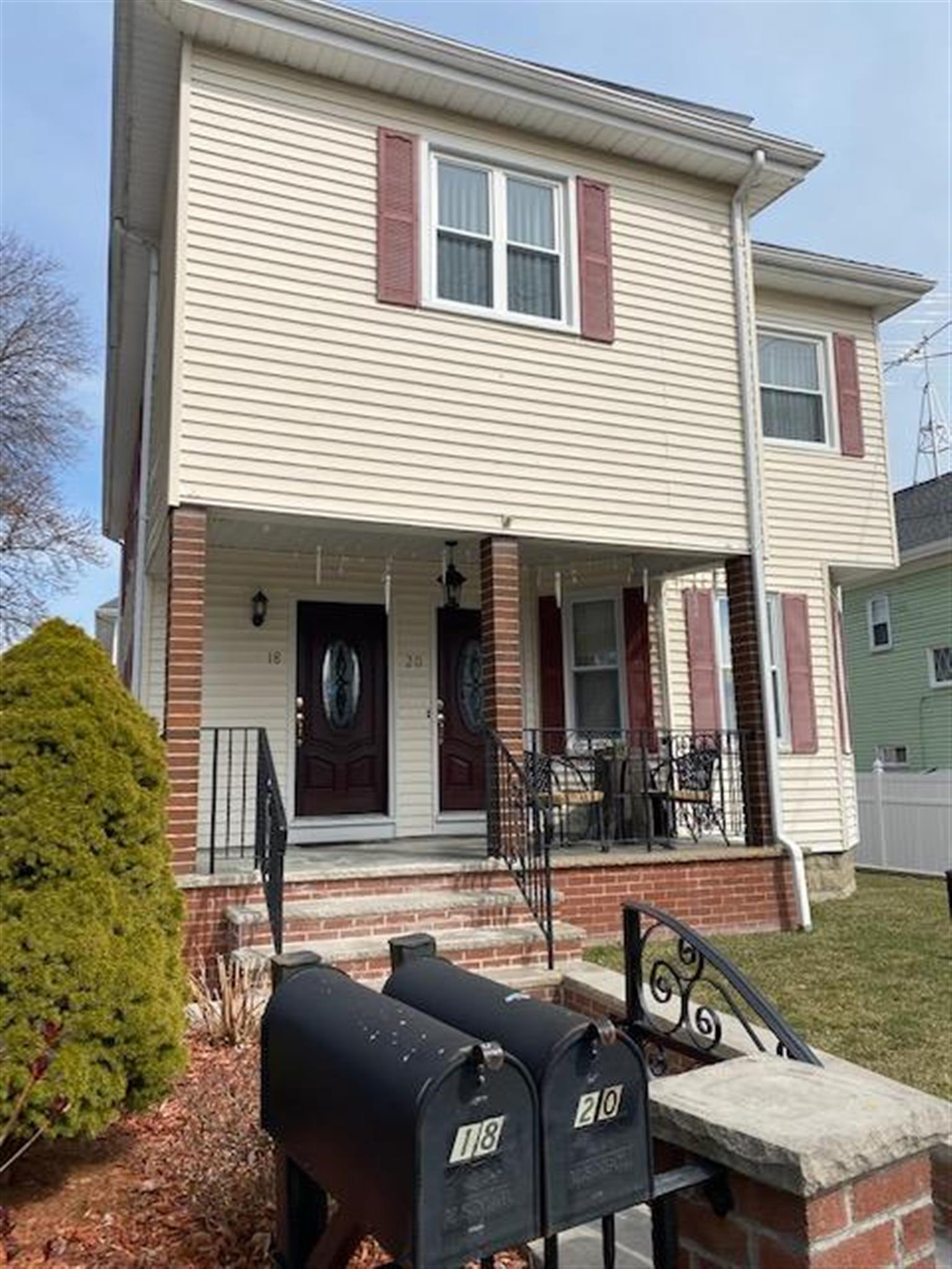 18 Early Ave, Medford