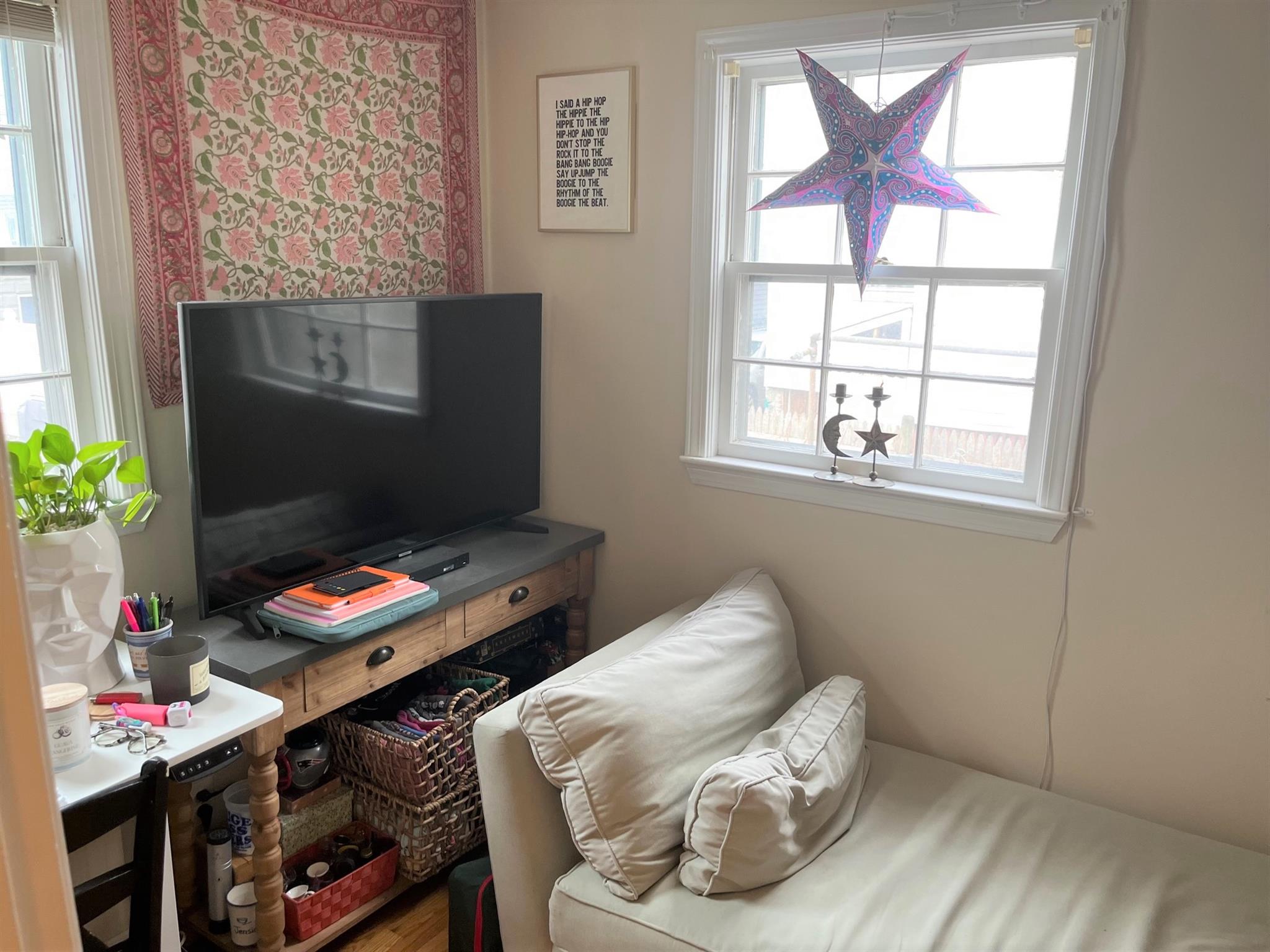 28 Prichard Ave, Davis Square