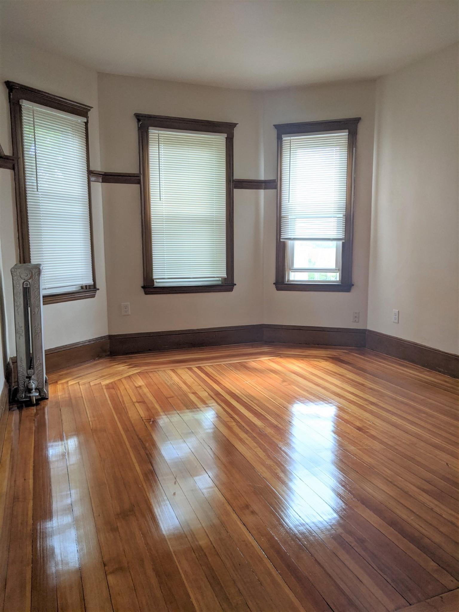 9 Belknap St, Teele Square