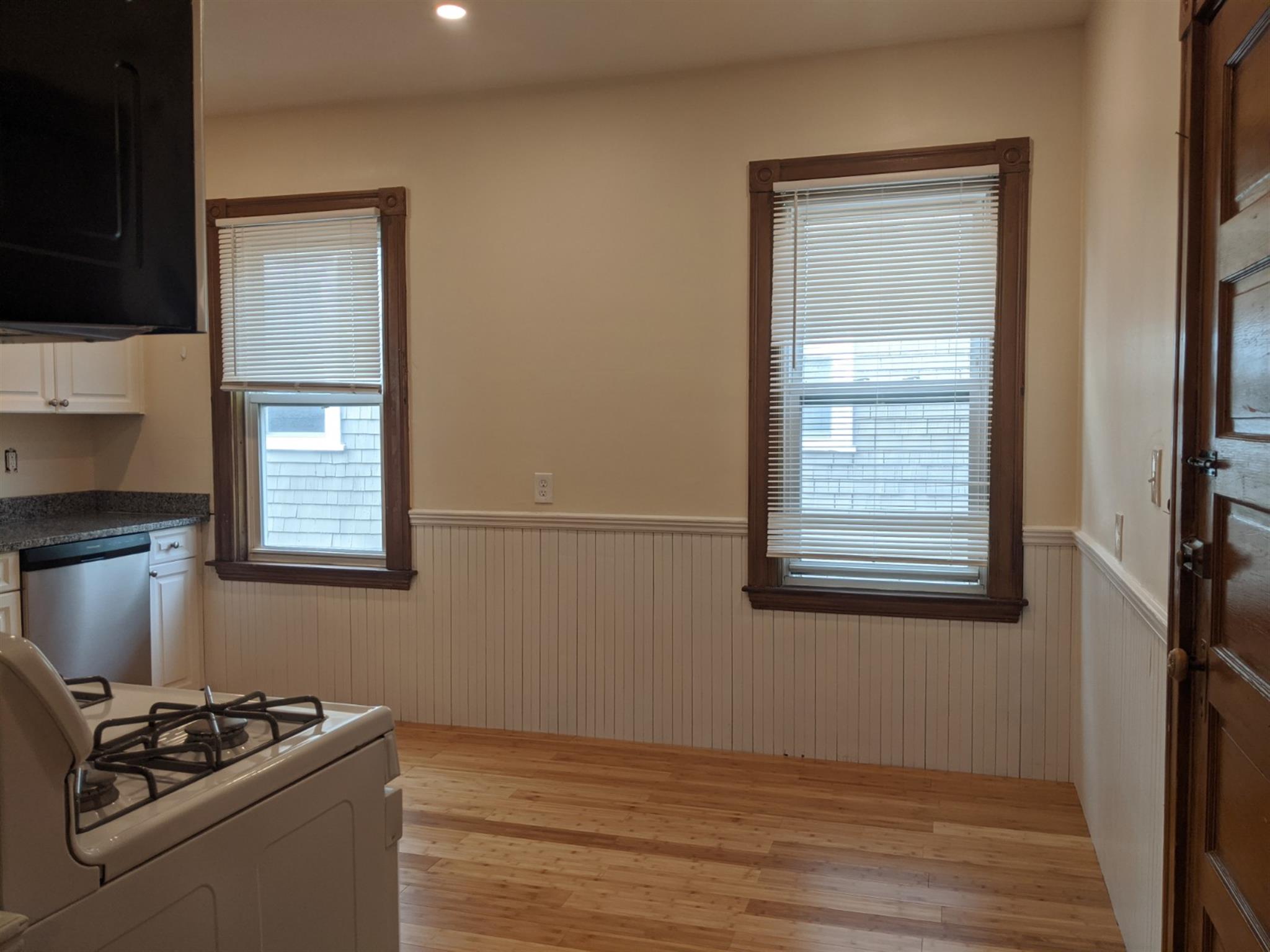 9 Belknap St, Teele Square