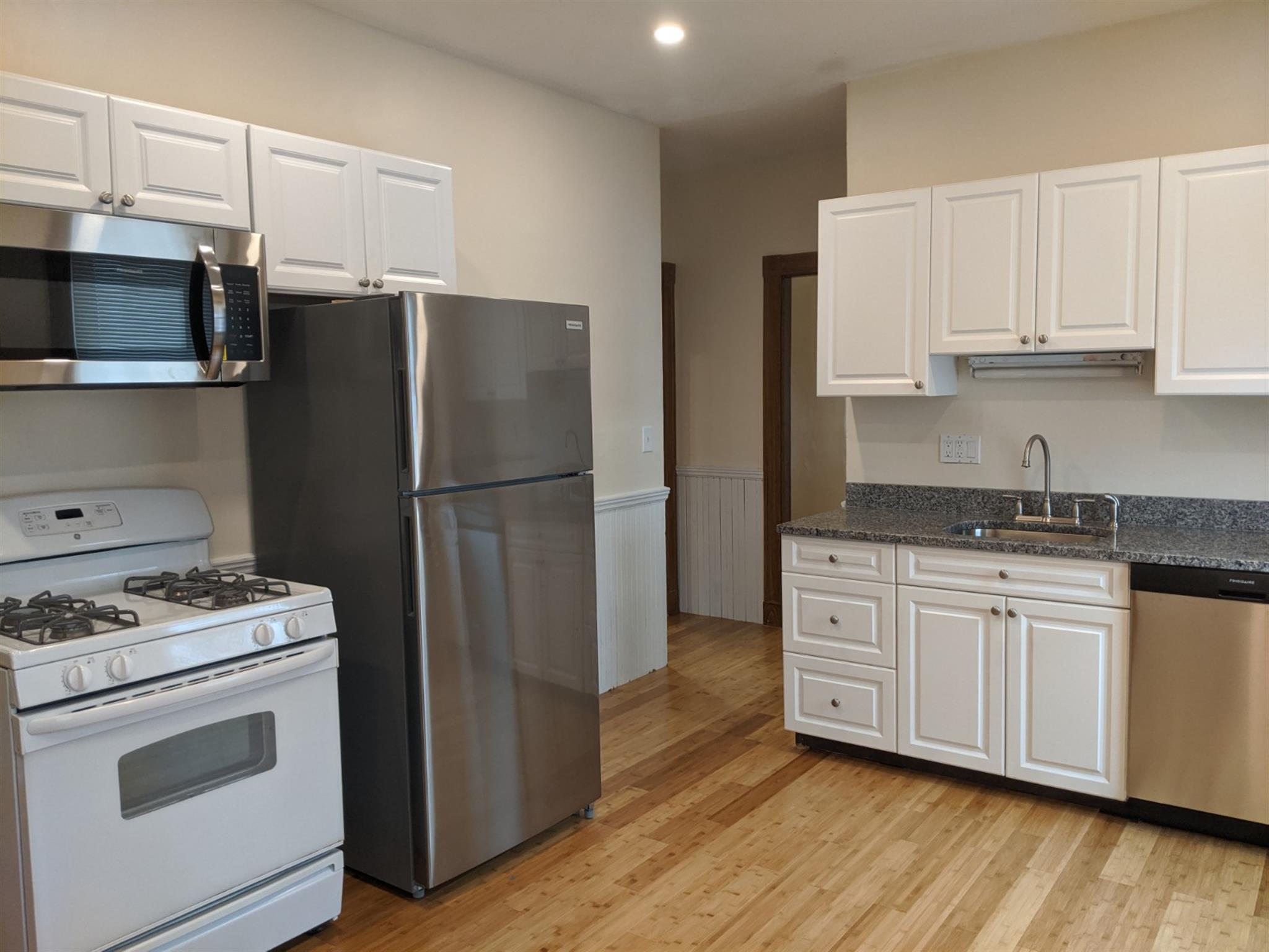 9 Belknap St, Teele Square