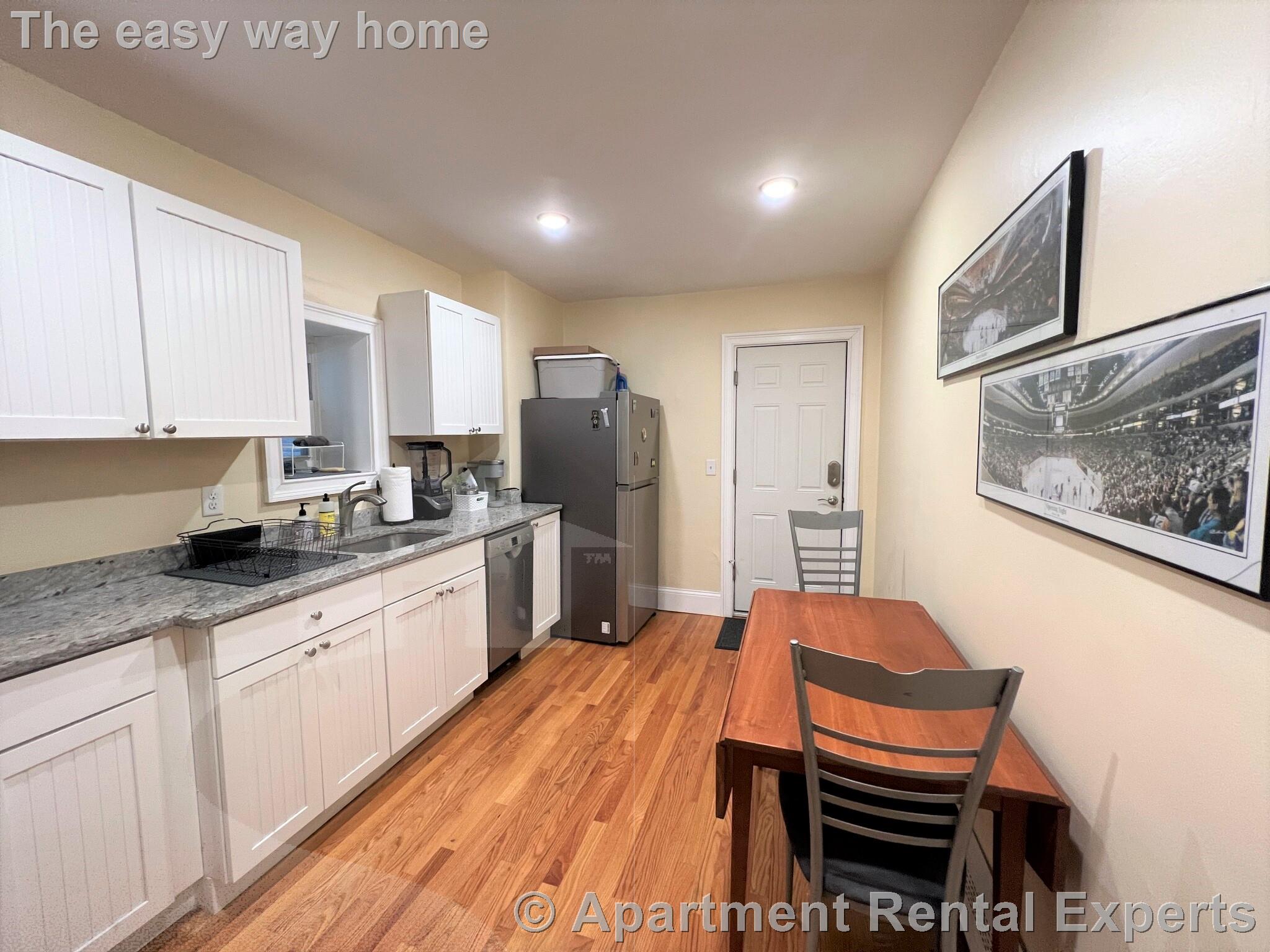 41 Cross, East Somerville