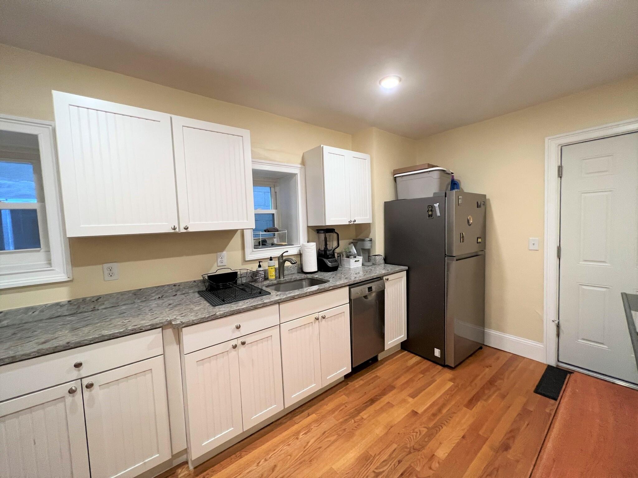 41 Cross St, East Somerville