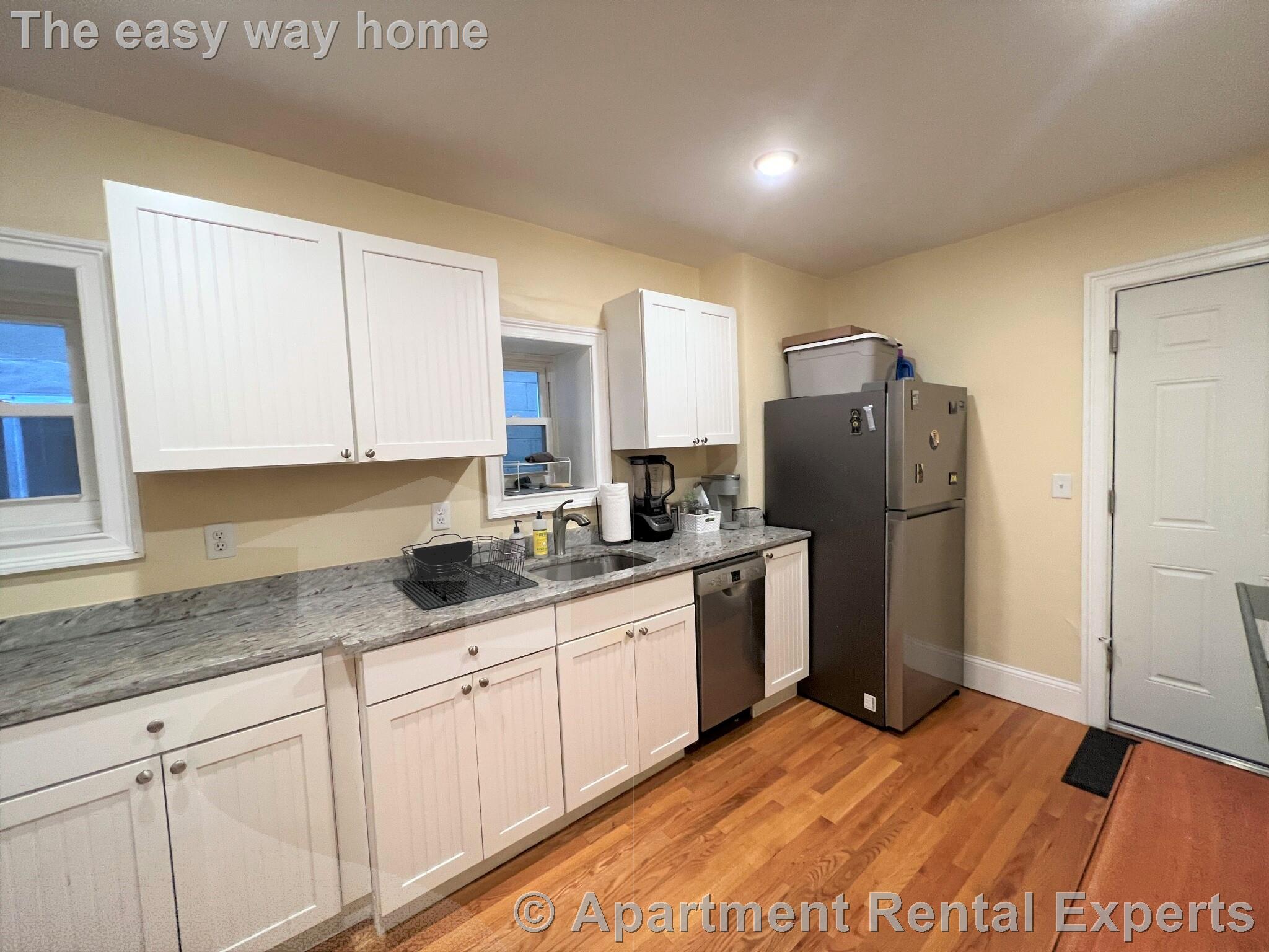 41 Cross, East Somerville