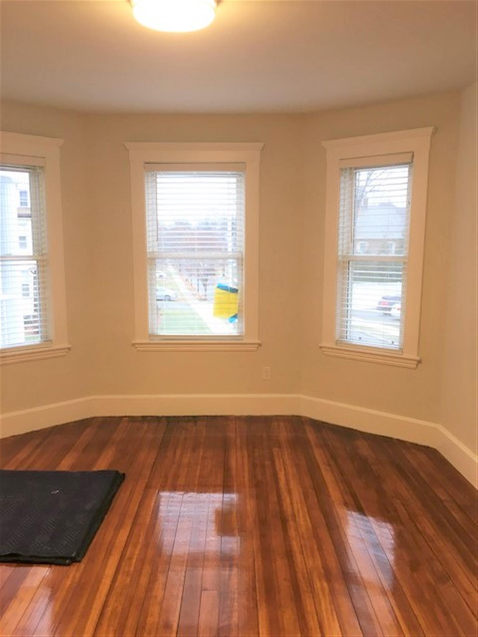 1080 Main St, Melrose Highlands