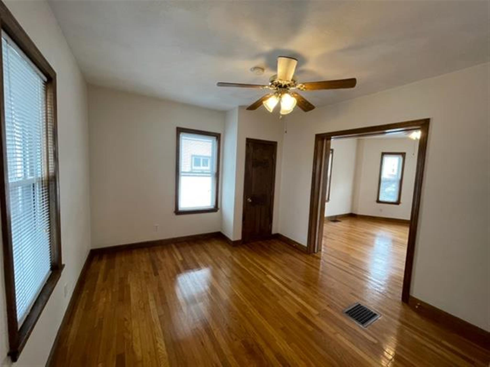 175 Albion St, Davis Square