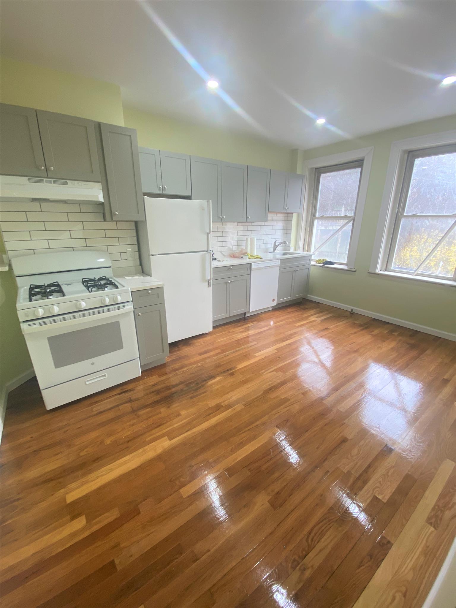 449 Somerville Ave, Union Square