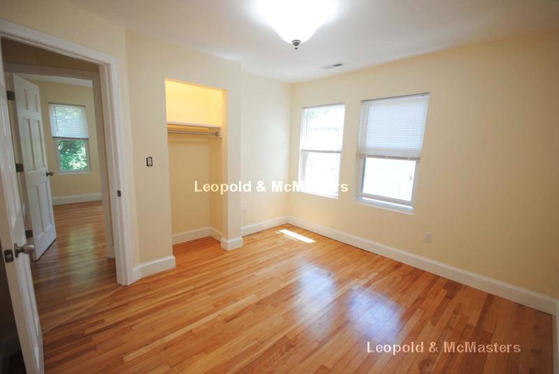 29 /31 Corinthian Rd, Teele Square