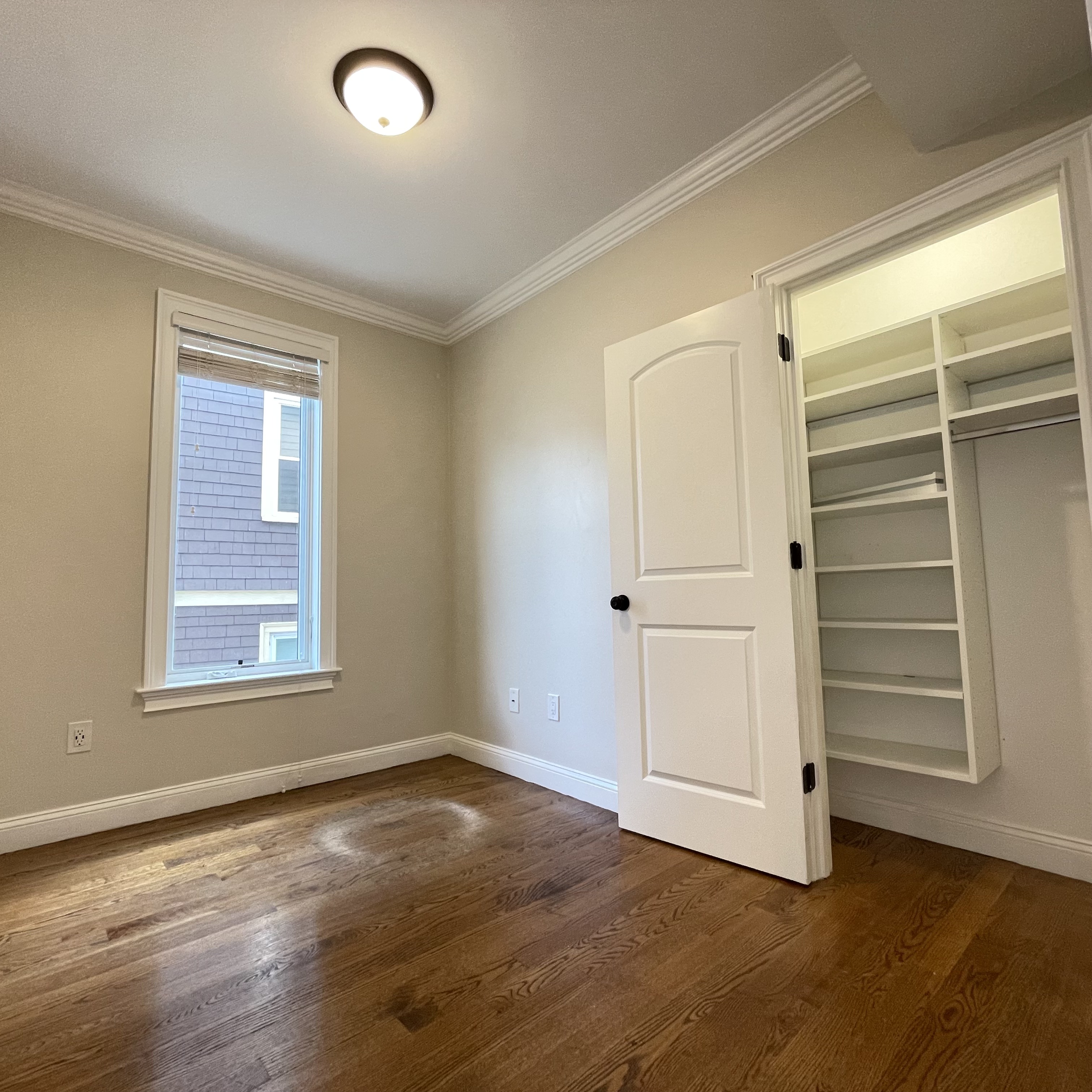 42 Hyde Park Ave, Jamaica Plain