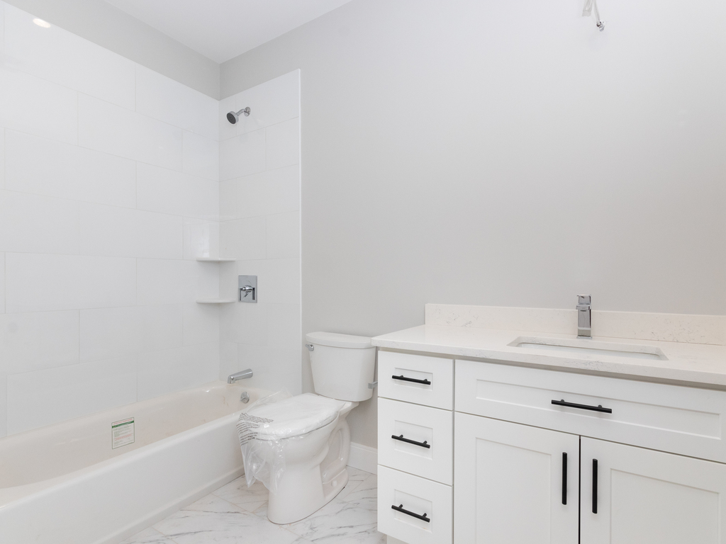 123 Centre, Dorchester