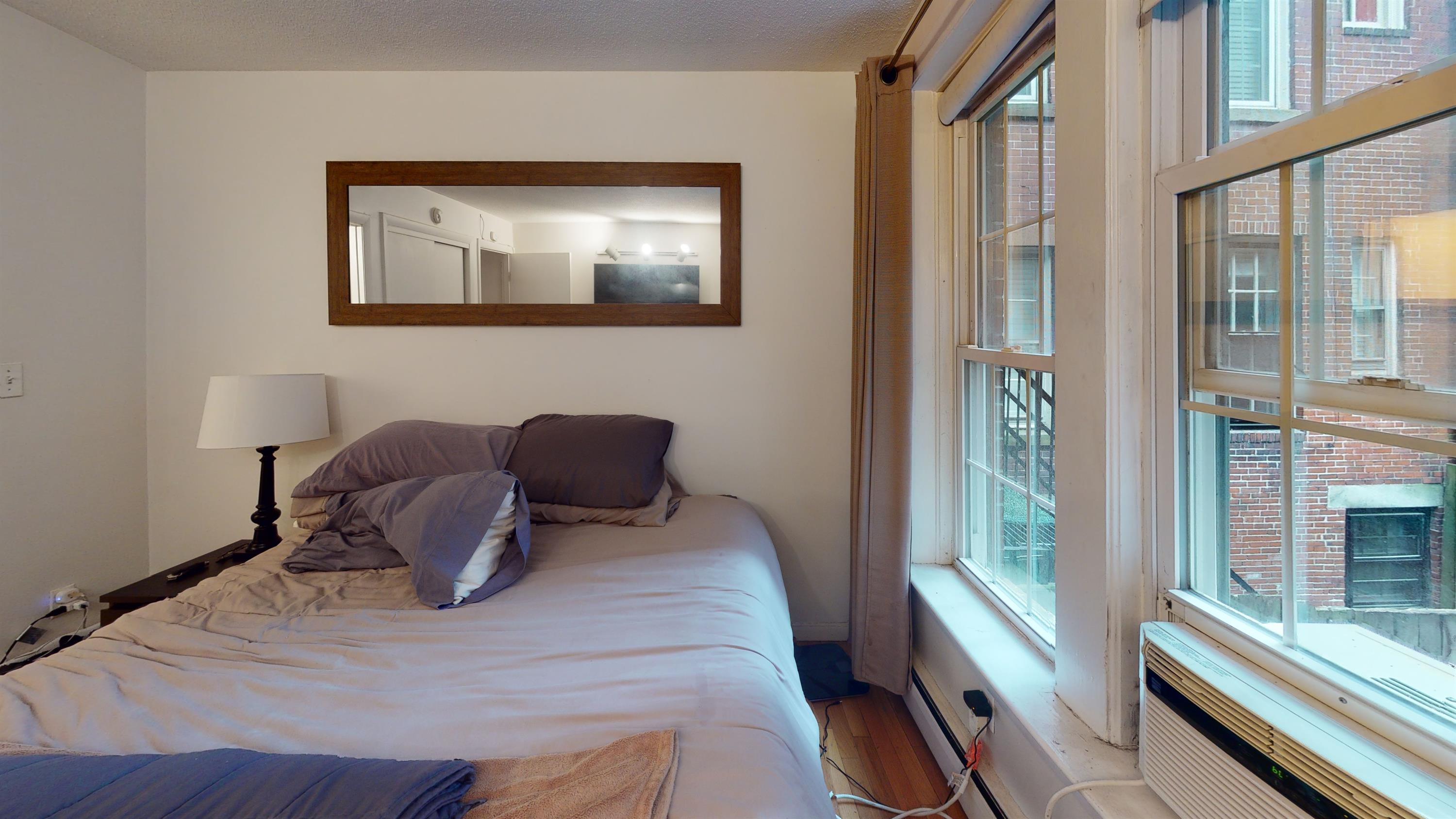 64 West Cedar St, Beacon Hill