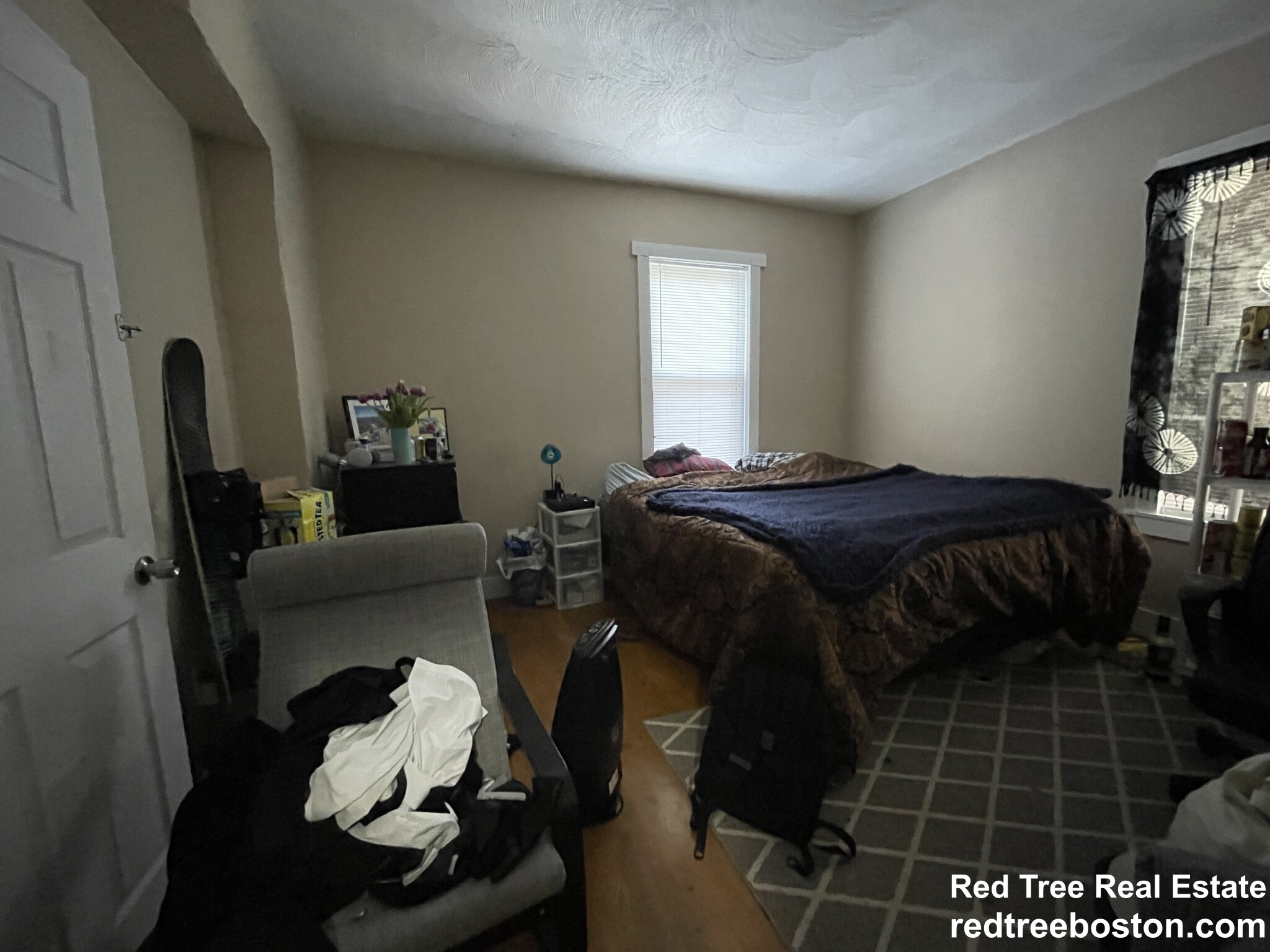 72 Hillside St, Mission Hill