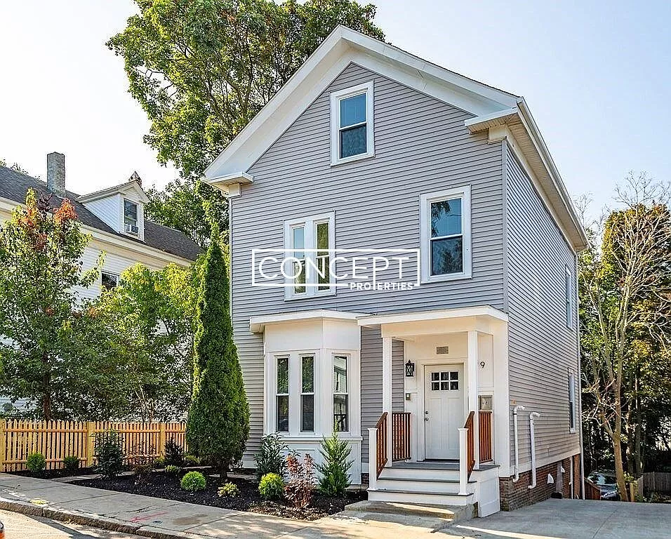 20 Alpine St, Roxbury