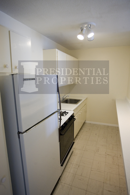 2 Hawthorne St, West End