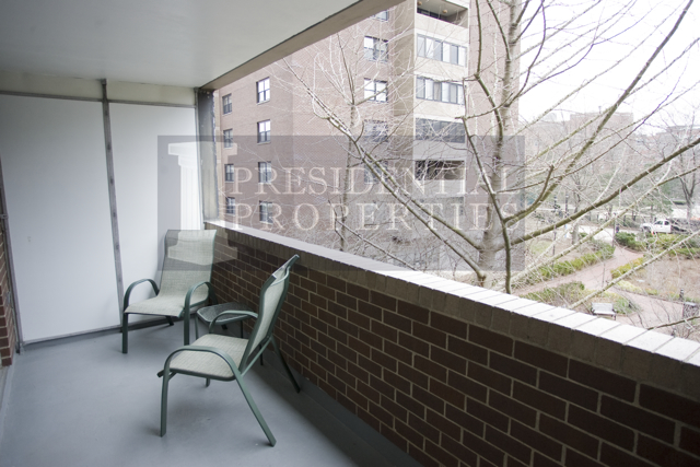 2 Hawthorne St, West End