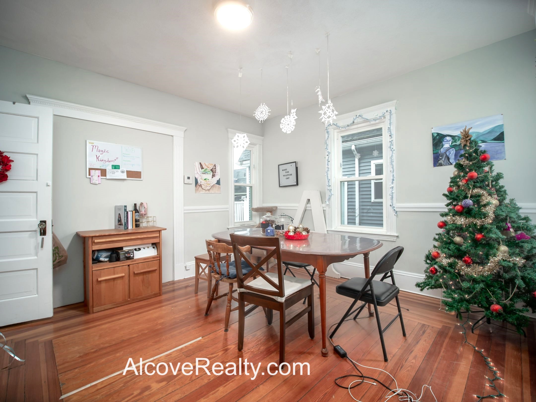 81 Bristol Rd, Medford