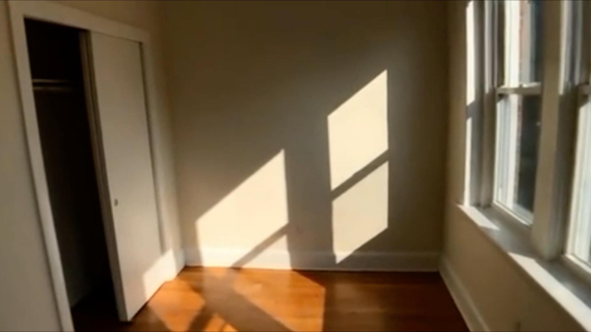 33 Lancaster Ter, Washington Square